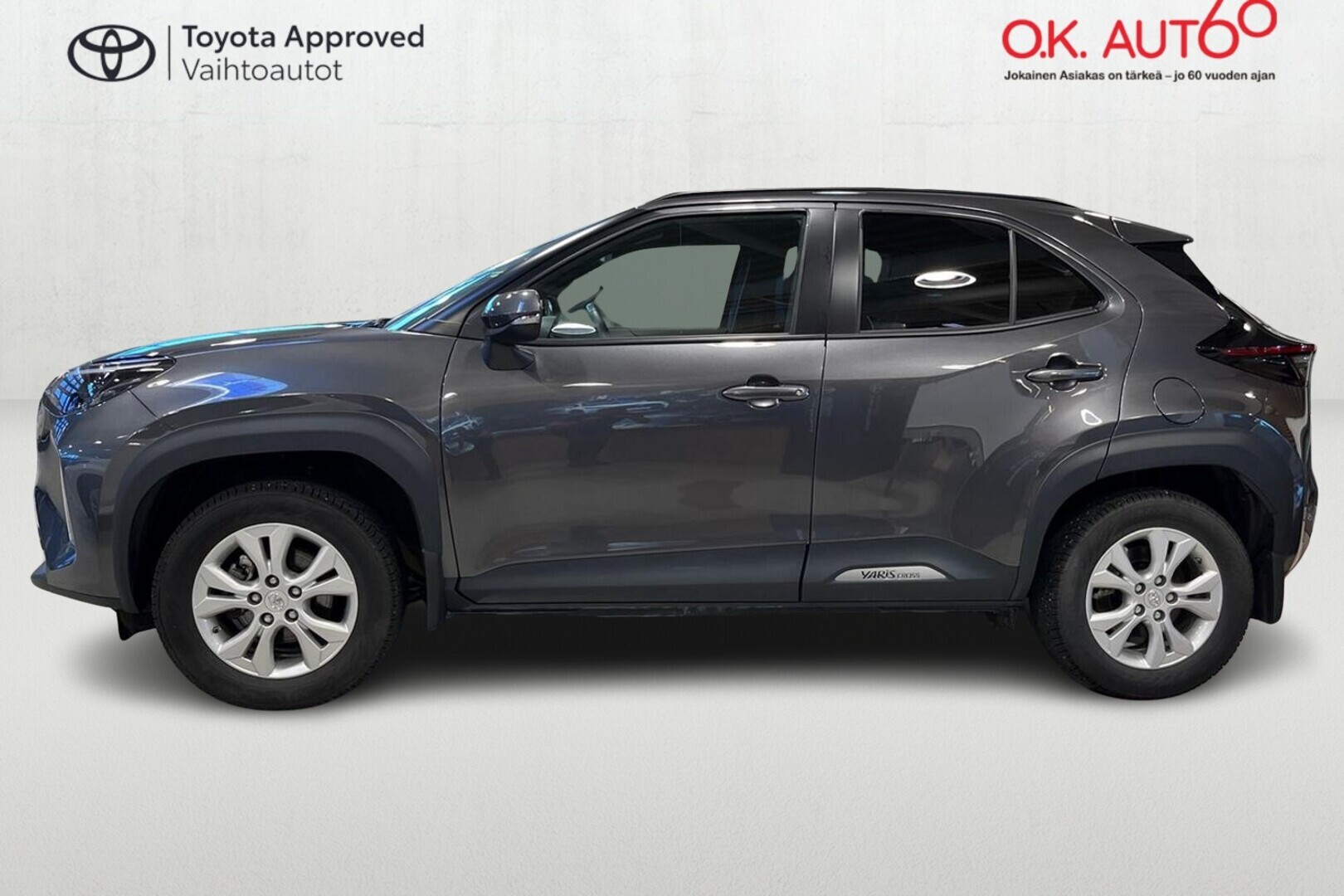 TOYOTA Yaris Cross 3