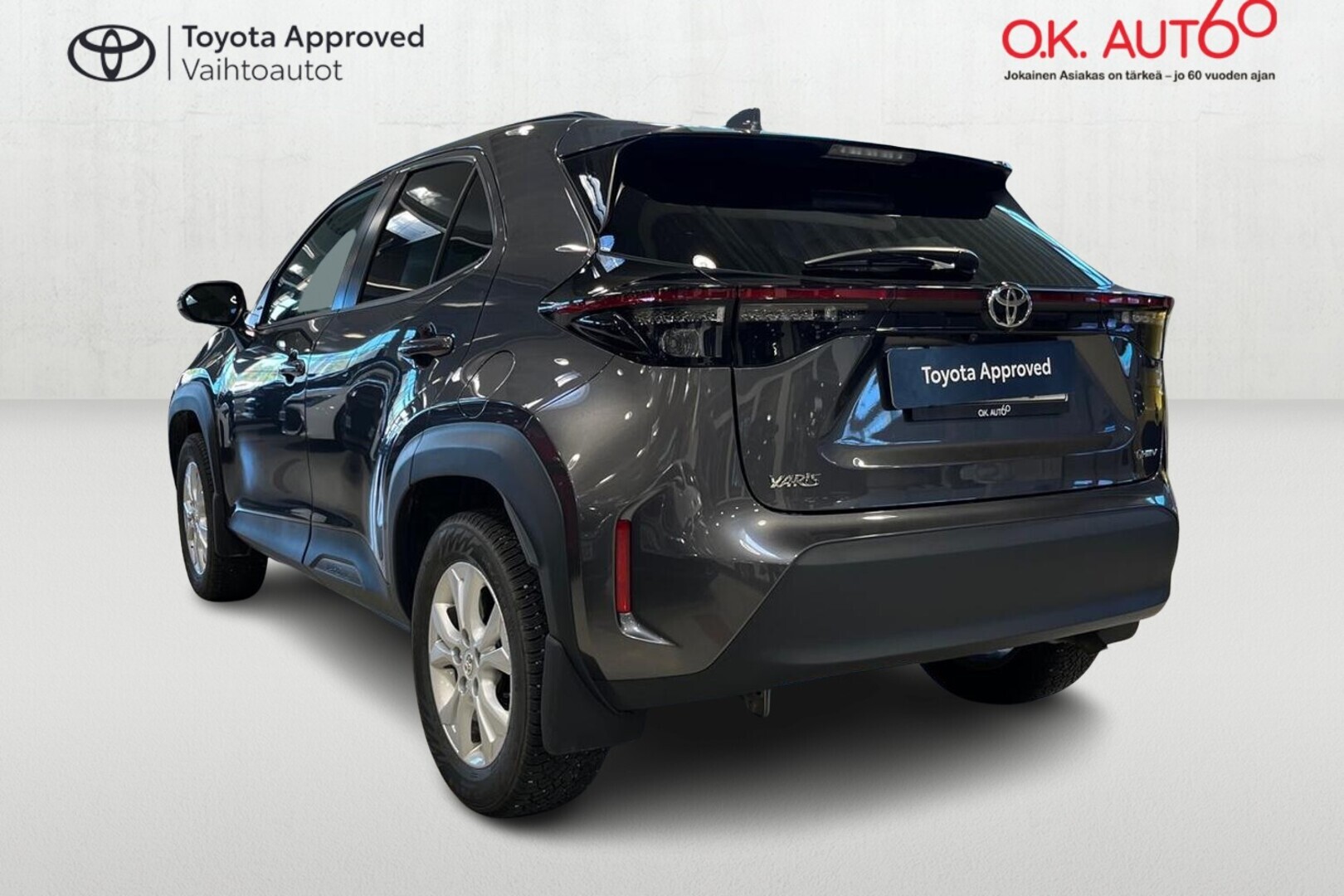 TOYOTA Yaris Cross 5