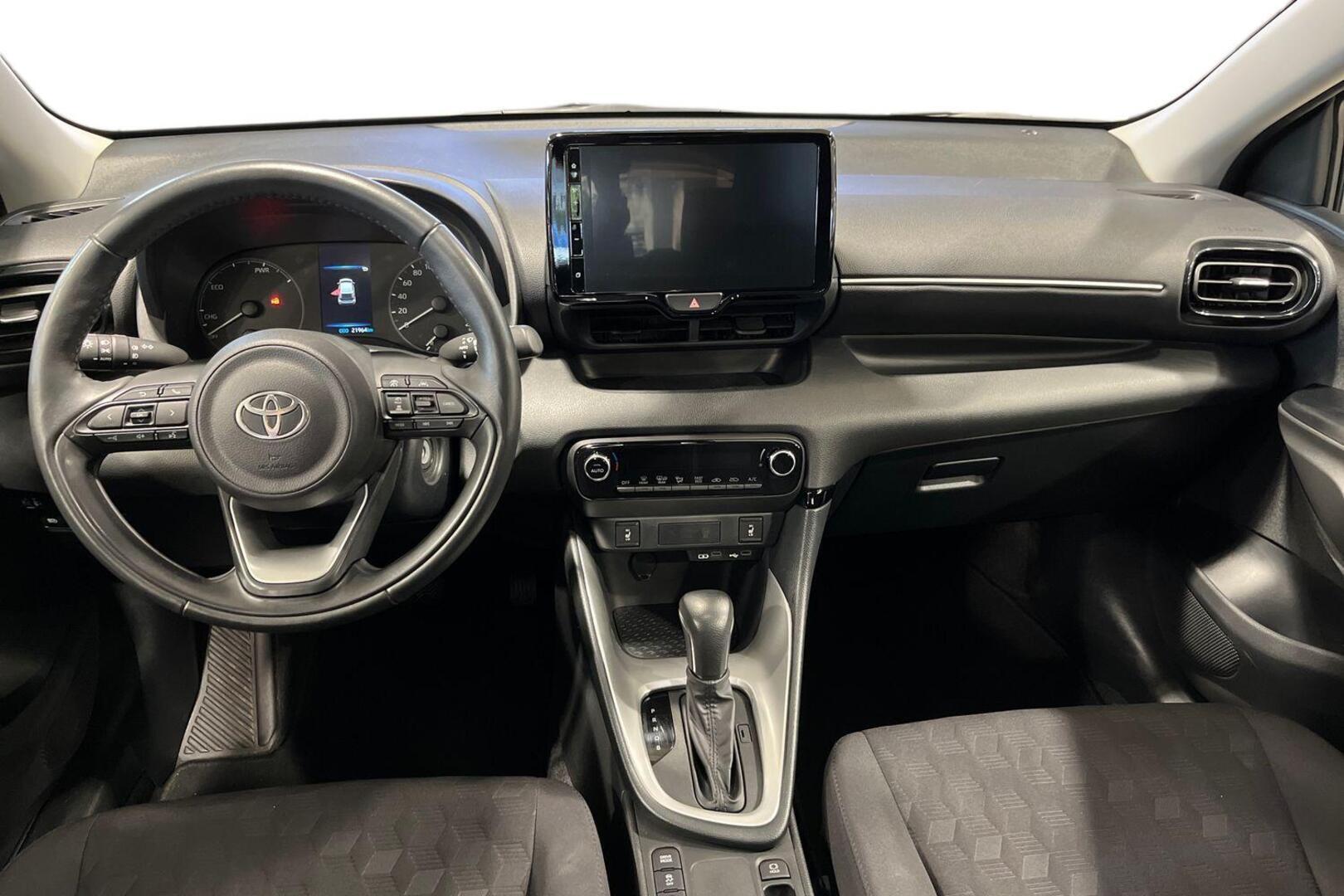 TOYOTA YARIS 12