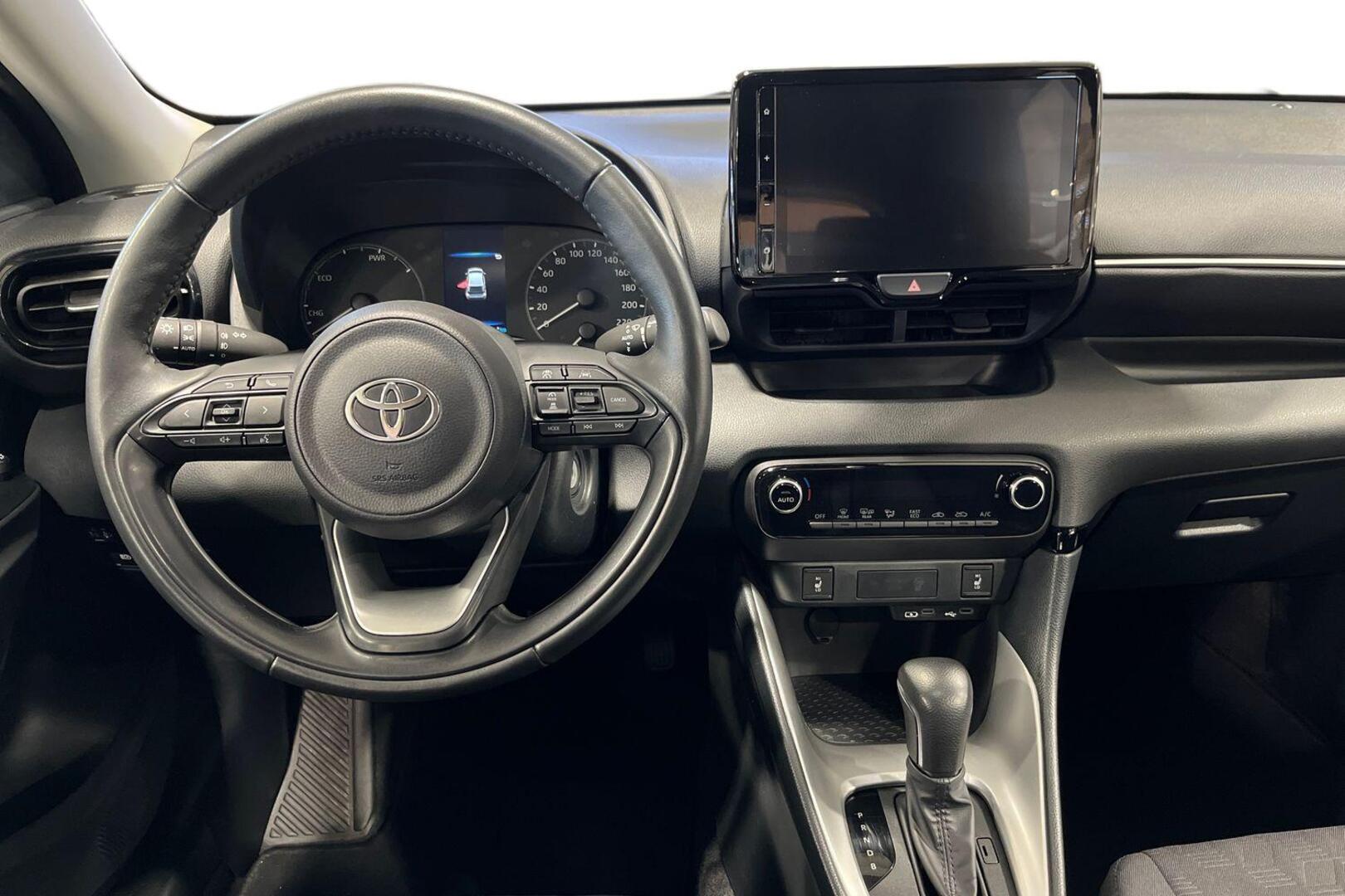TOYOTA YARIS 13