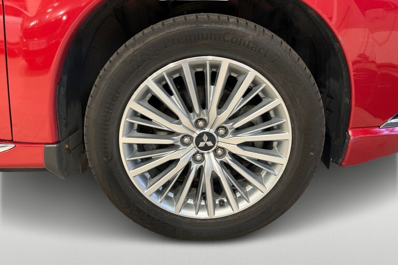 MITSUBISHI Outlander PHEV 18