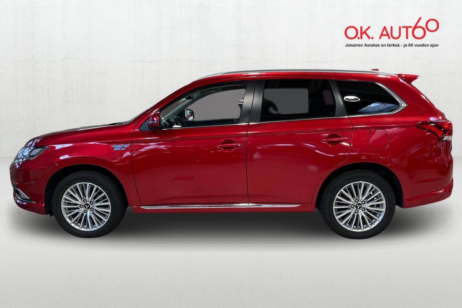 MITSUBISHI Outlander PHEV 2