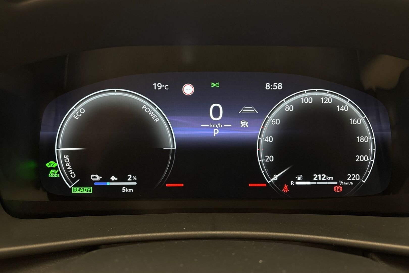 TOYOTA C-HR 13