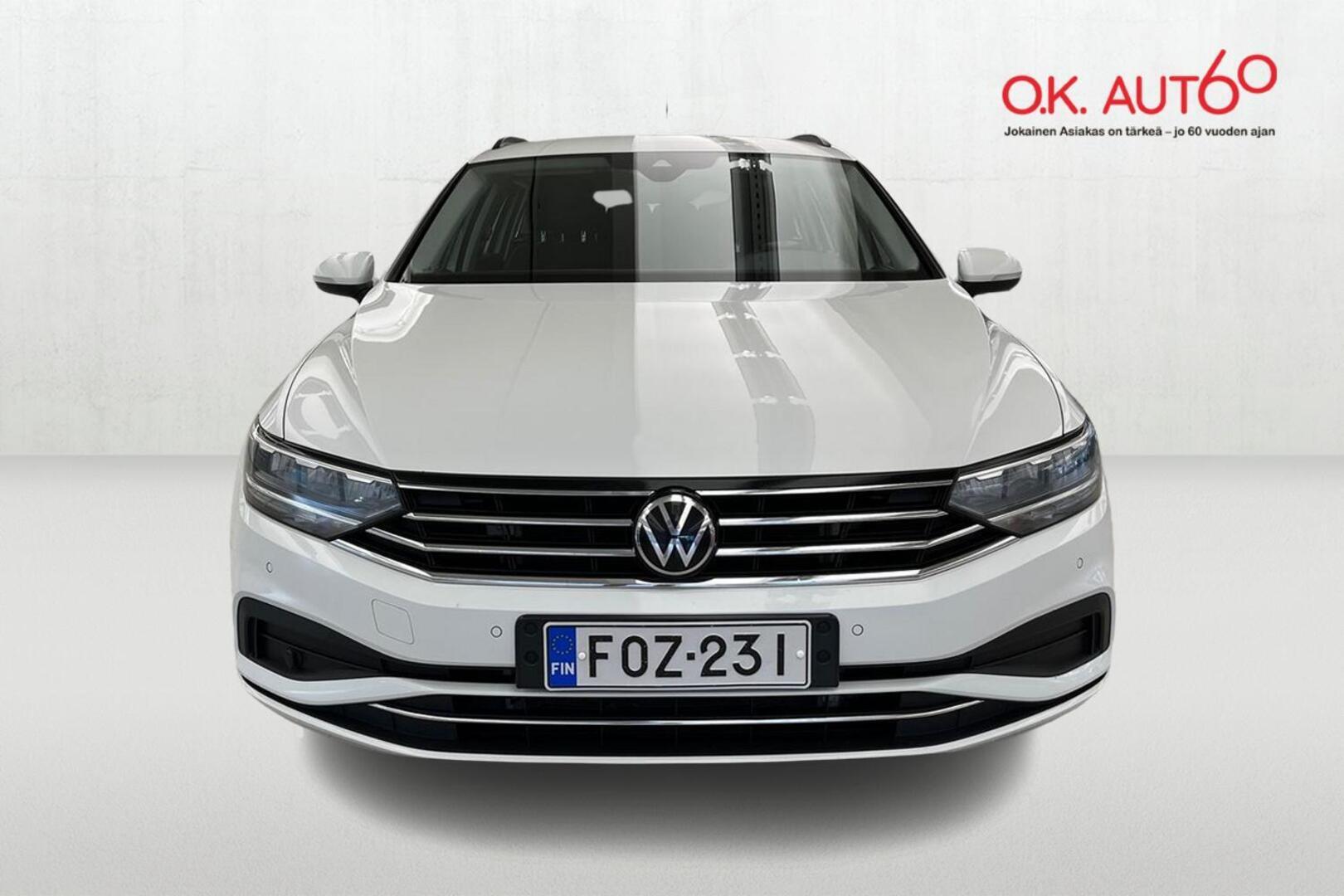 VOLKSWAGEN Passat 7