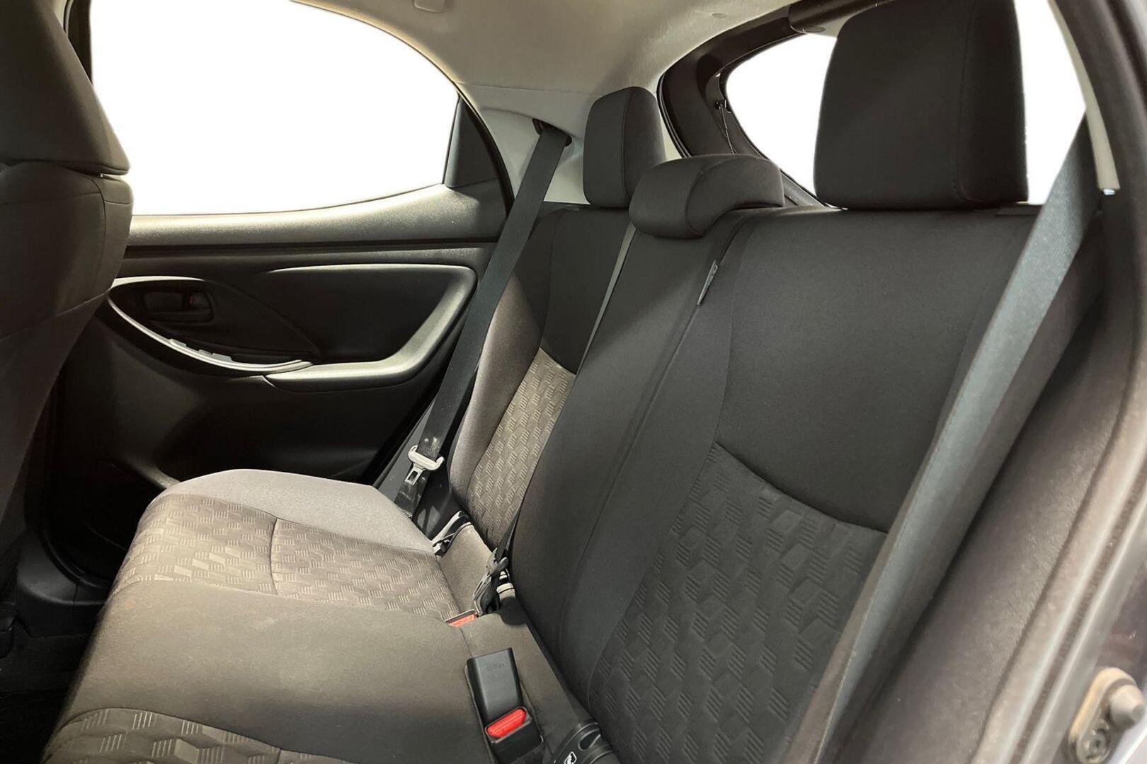 TOYOTA YARIS 11
