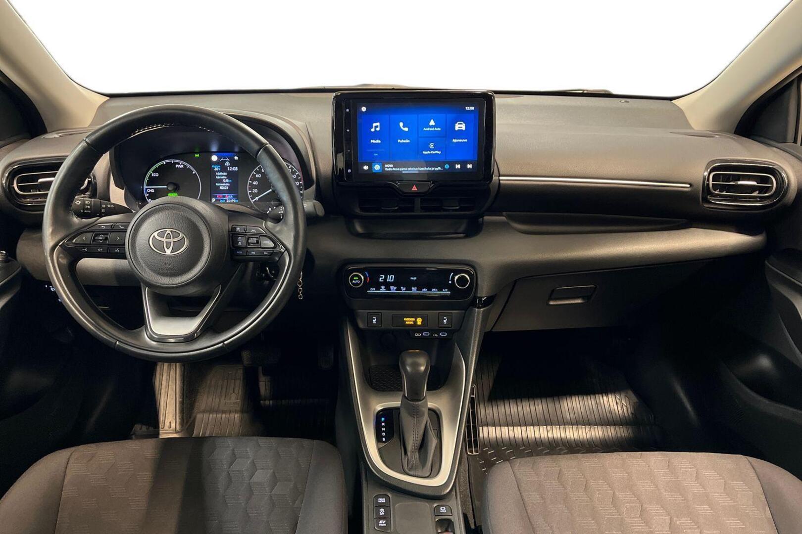 TOYOTA YARIS 12