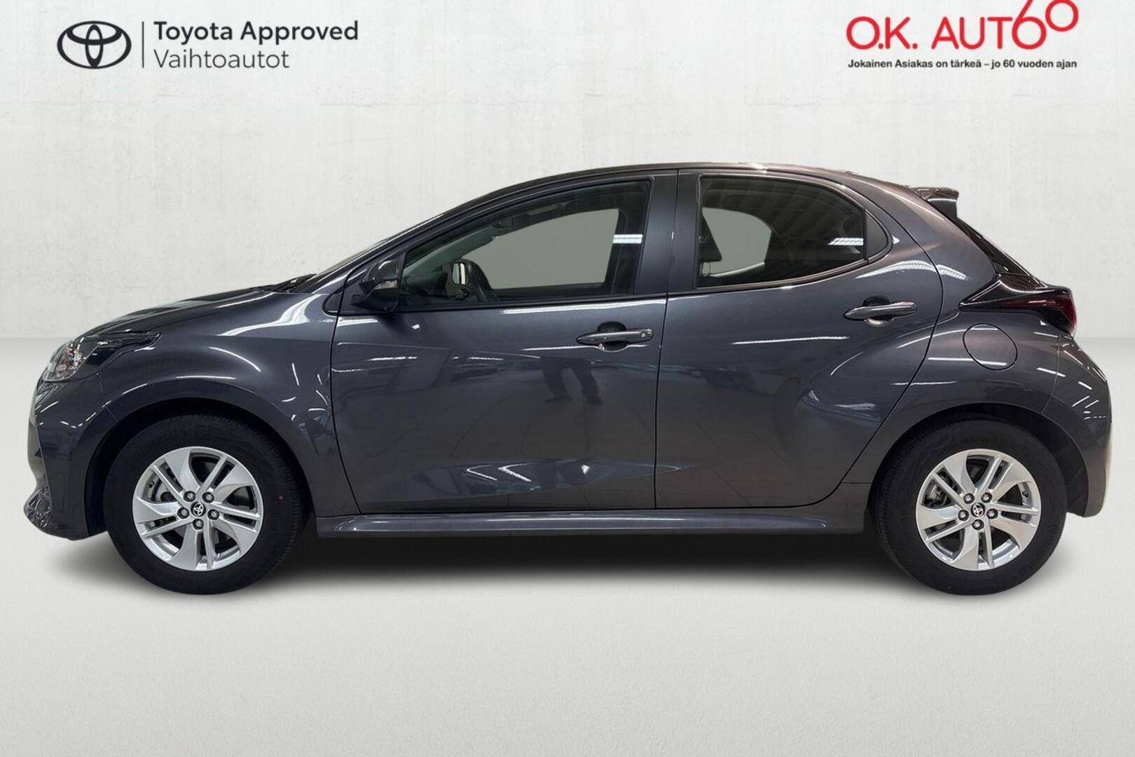 TOYOTA Yaris 3