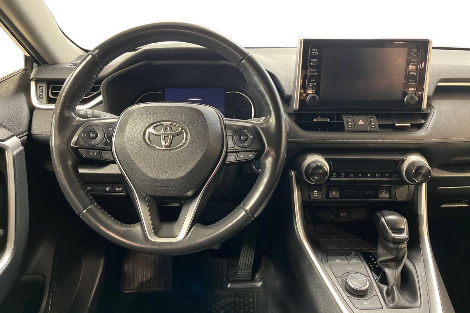 TOYOTA RAV4 11