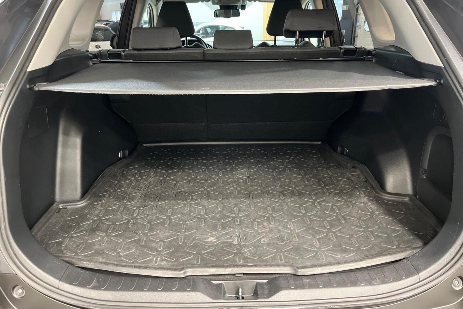 TOYOTA RAV4 15