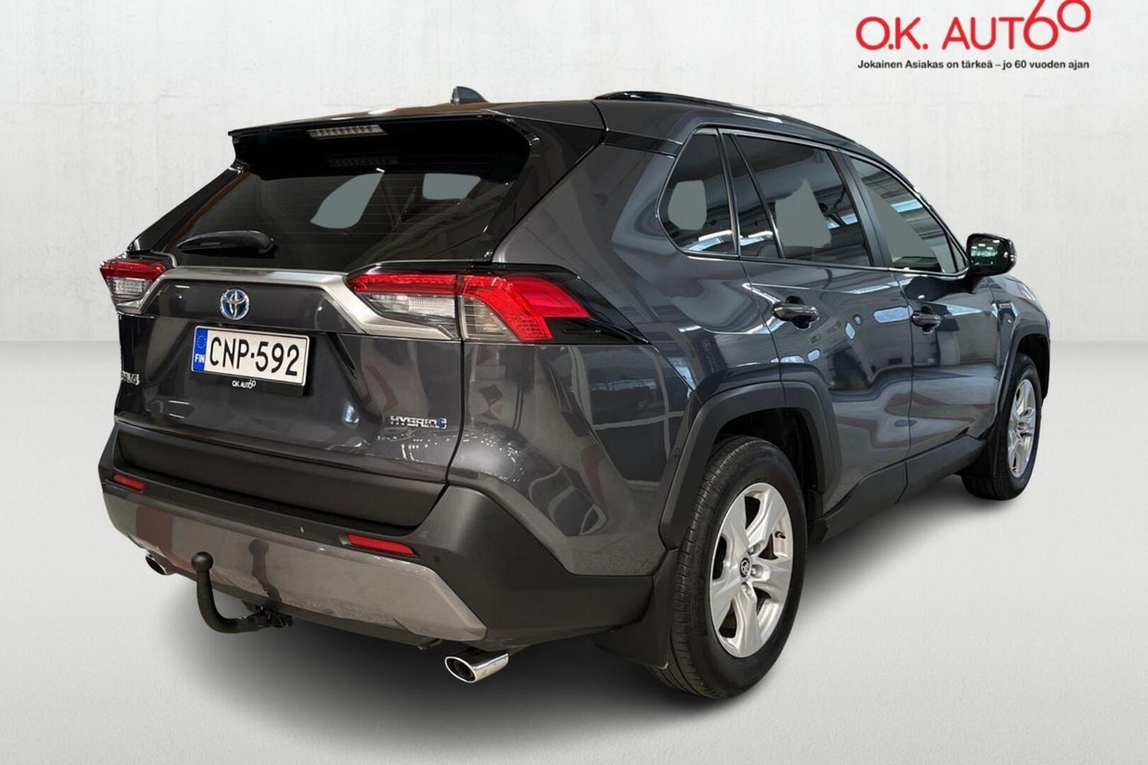TOYOTA RAV4 5
