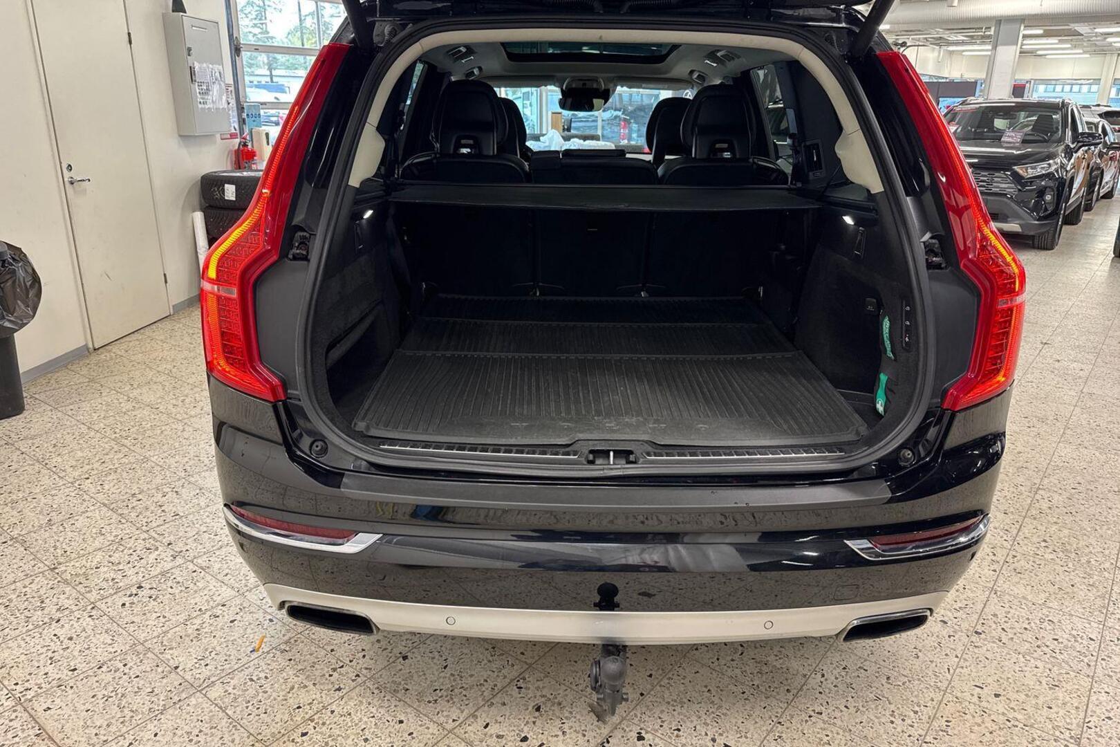 VOLVO XC90 15