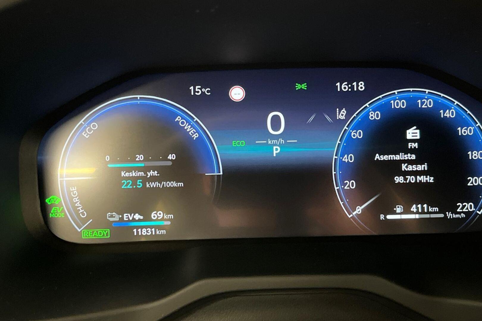 TOYOTA RAV4 Plug-in 14