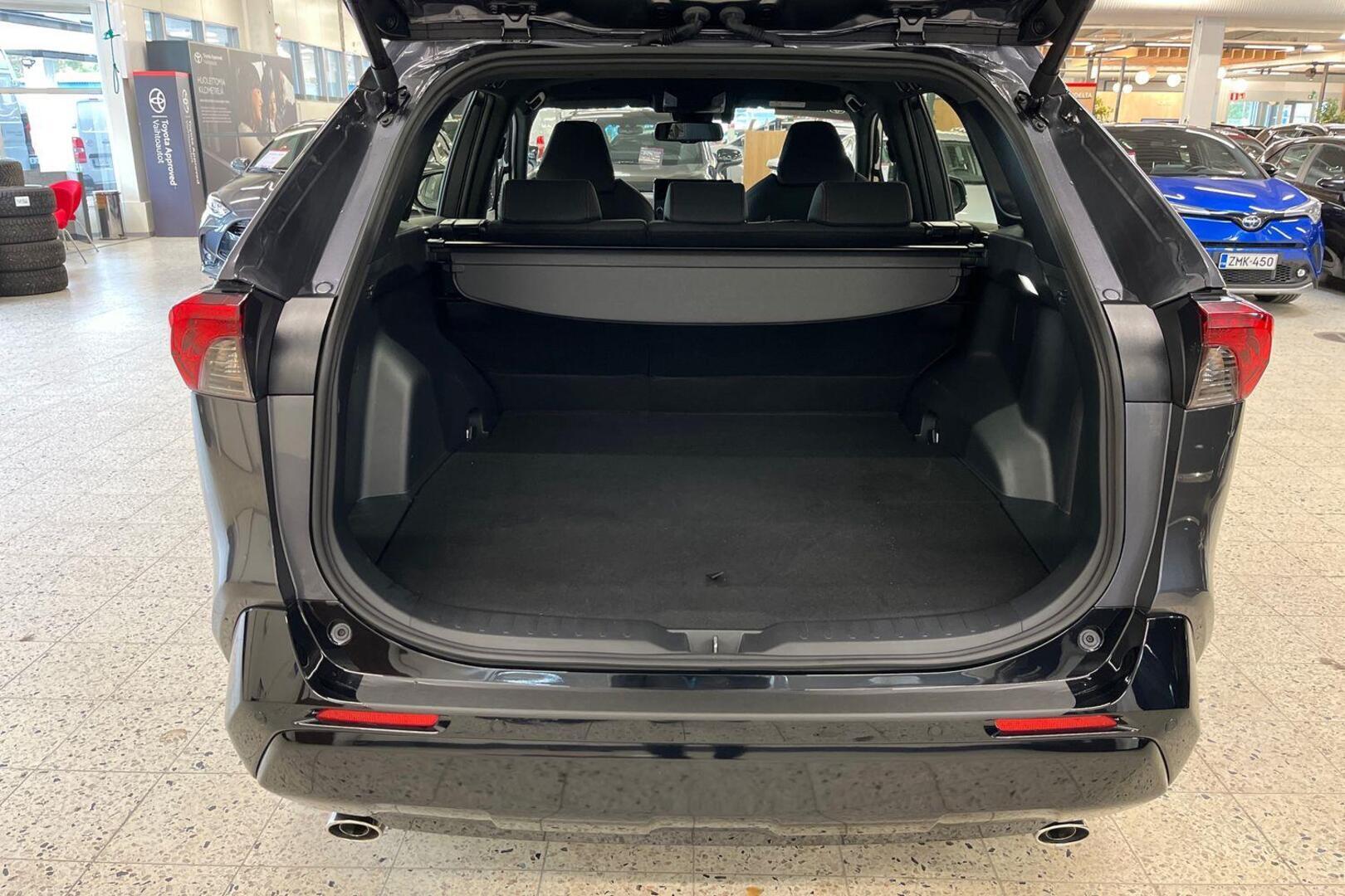 TOYOTA RAV4 Plug-in 16