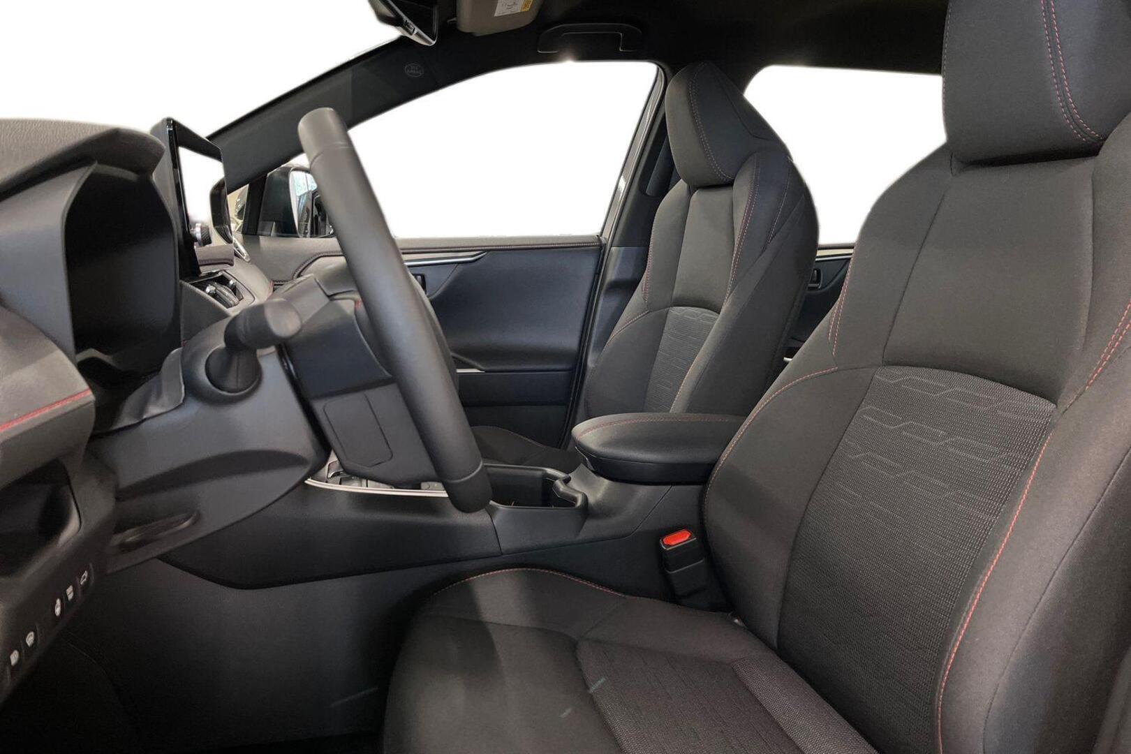 TOYOTA RAV4 Plug-in 9