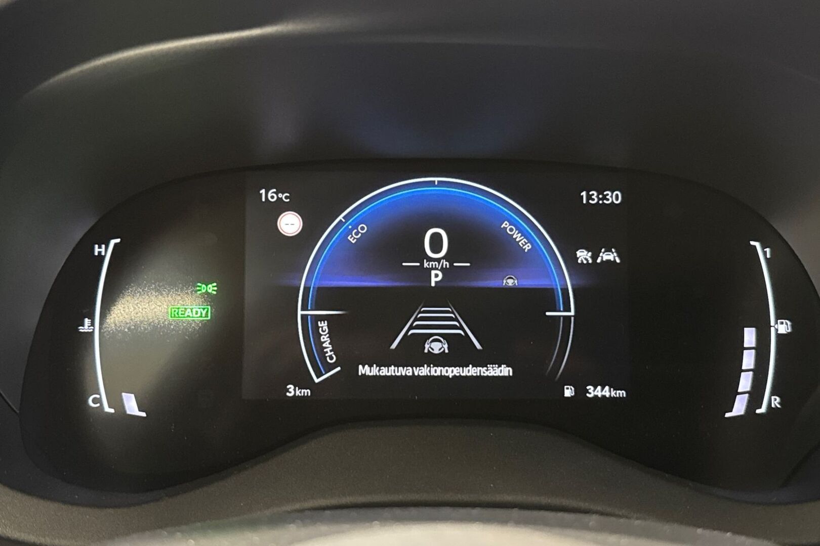 TOYOTA YARIS 13