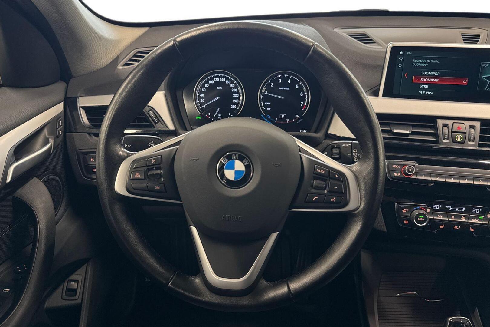 BMW X1 12