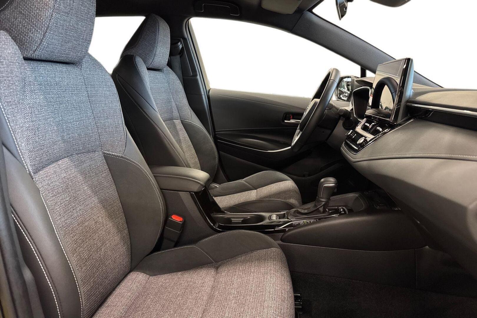 TOYOTA Corolla 19