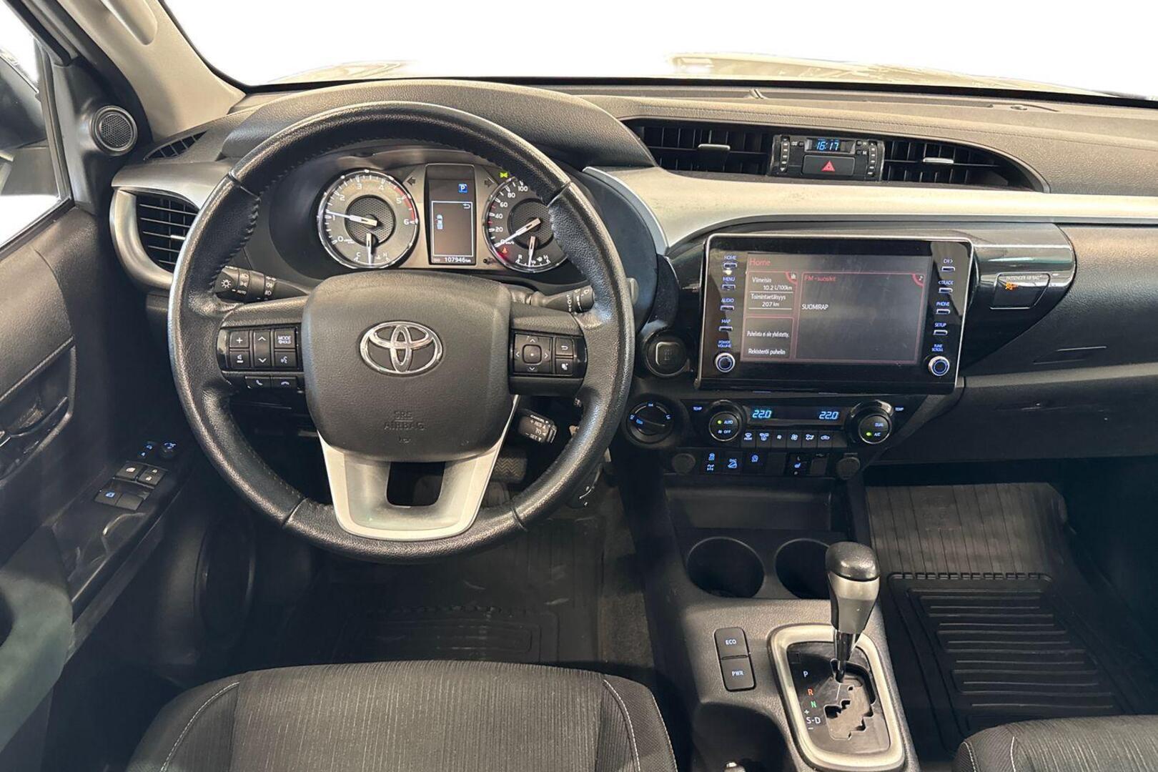 TOYOTA HILUX 12