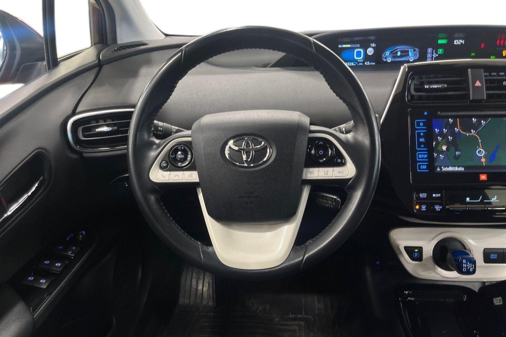 TOYOTA Prius 10