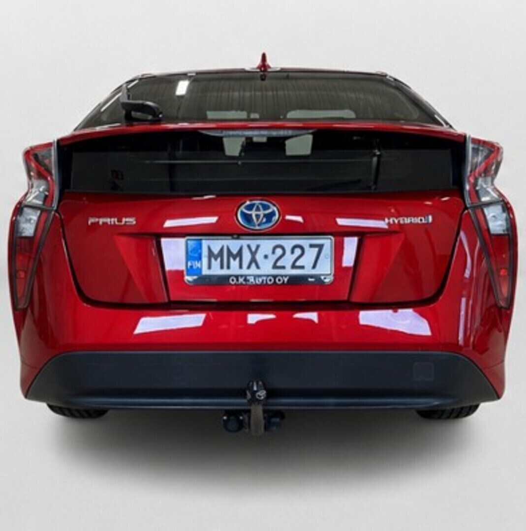 TOYOTA Prius 4