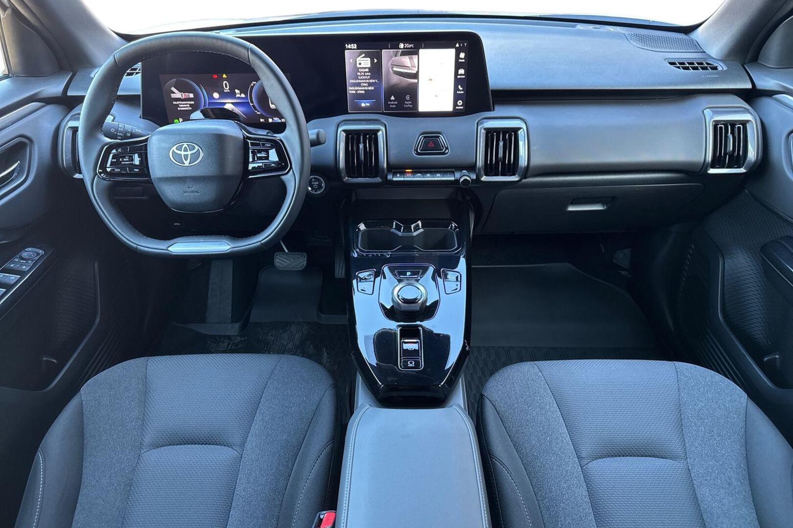 TOYOTA Urban Cruiser 10