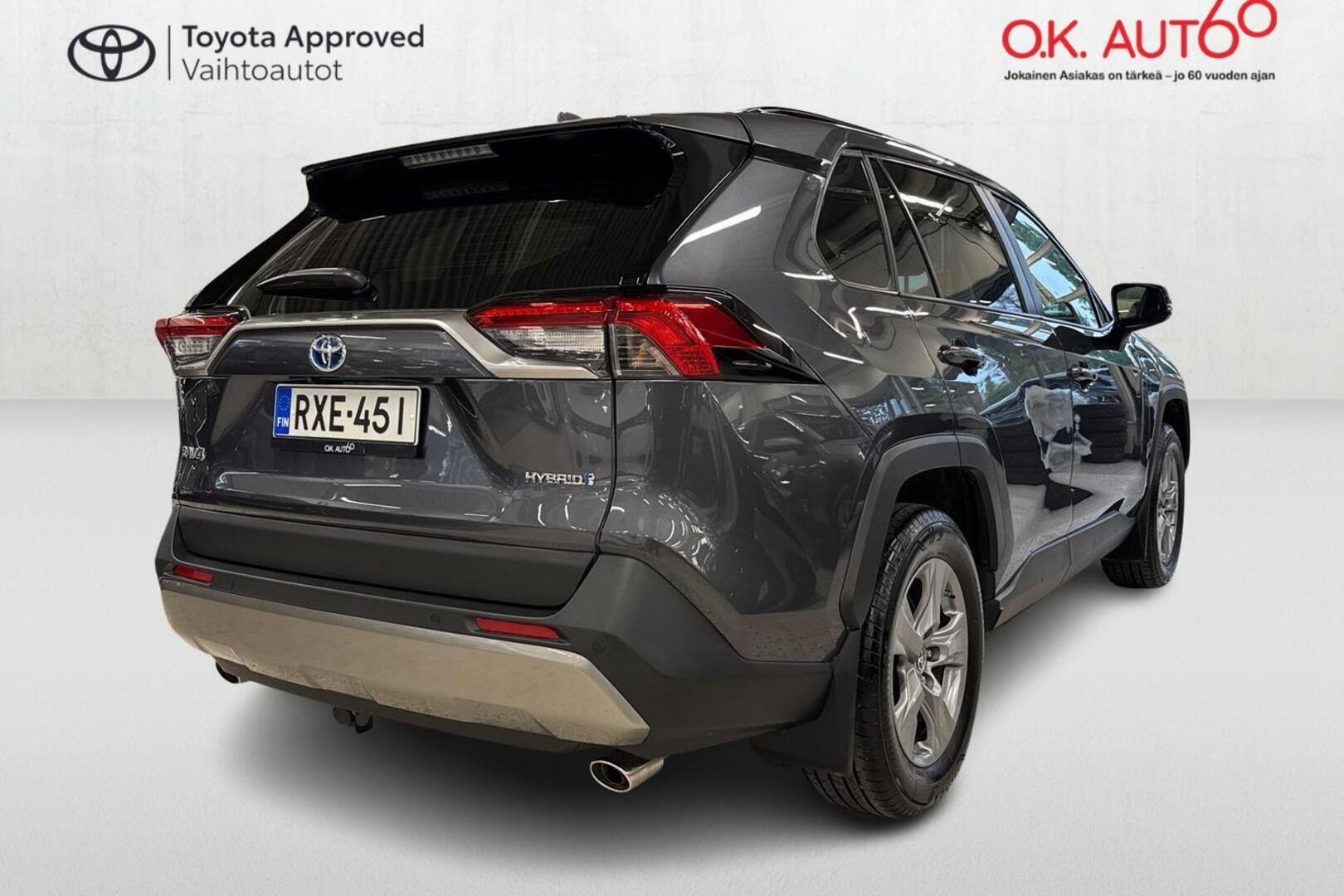 TOYOTA RAV4 5