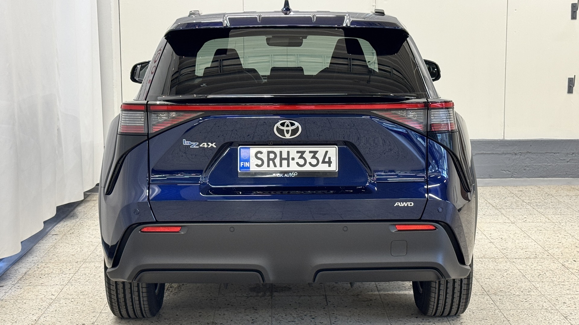 TOYOTA bZ4X 5