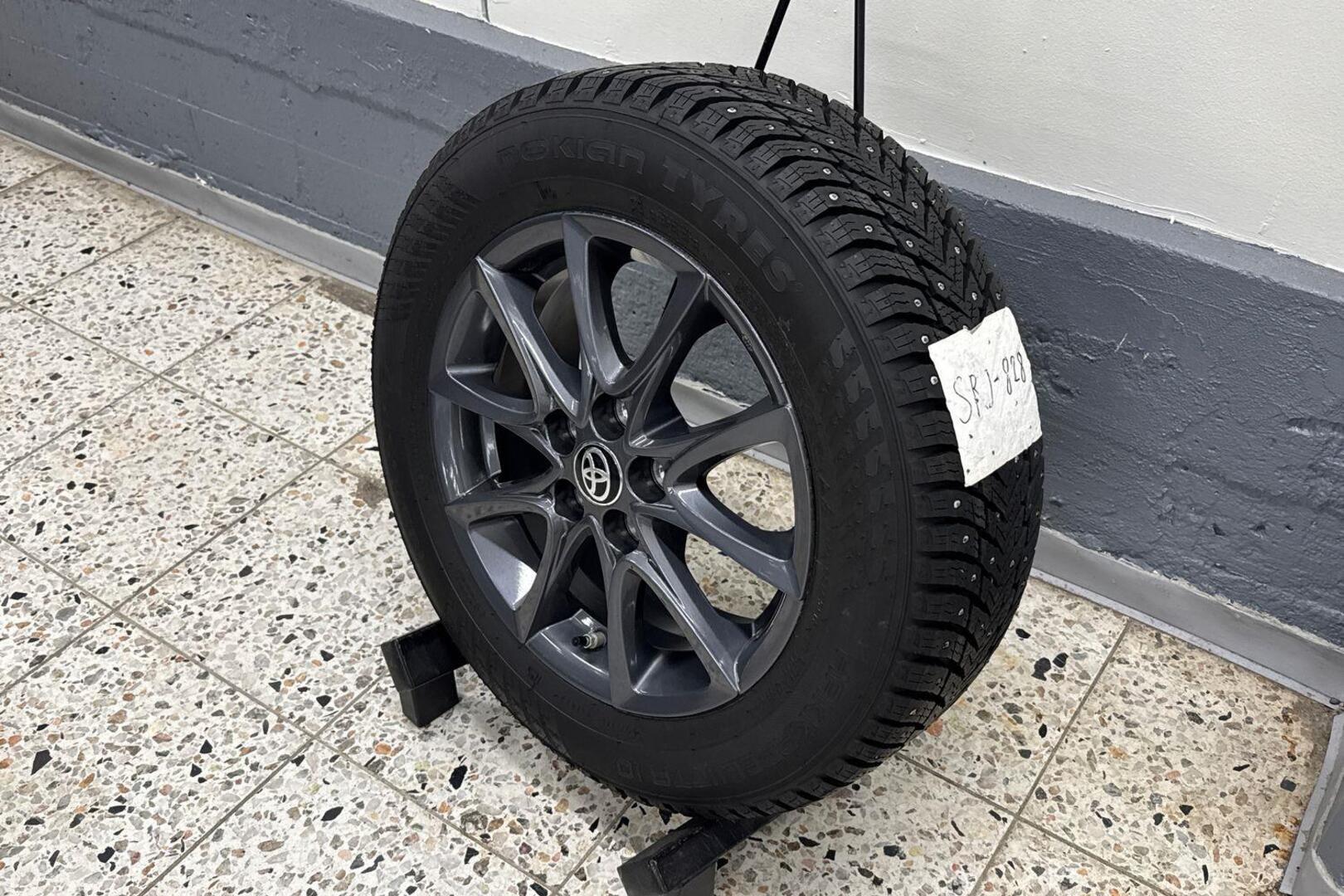 TOYOTA YARIS 22