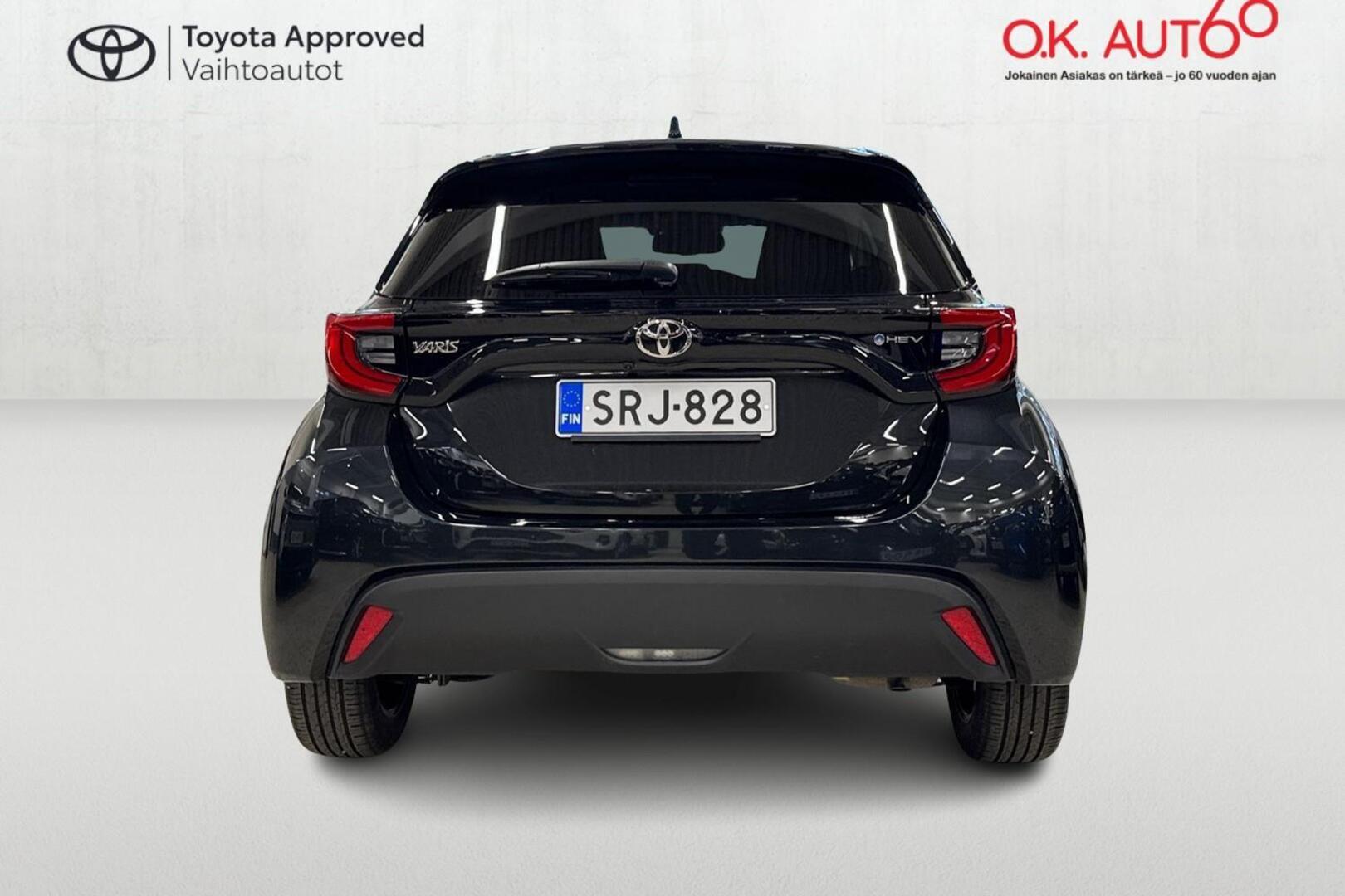 TOYOTA YARIS 4