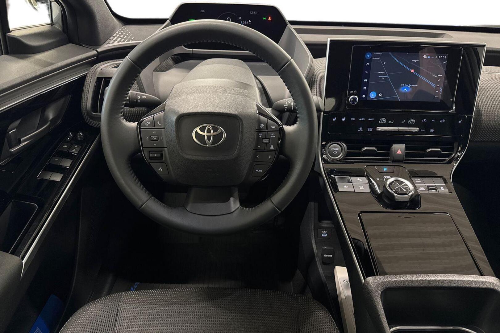TOYOTA bZ4X 12