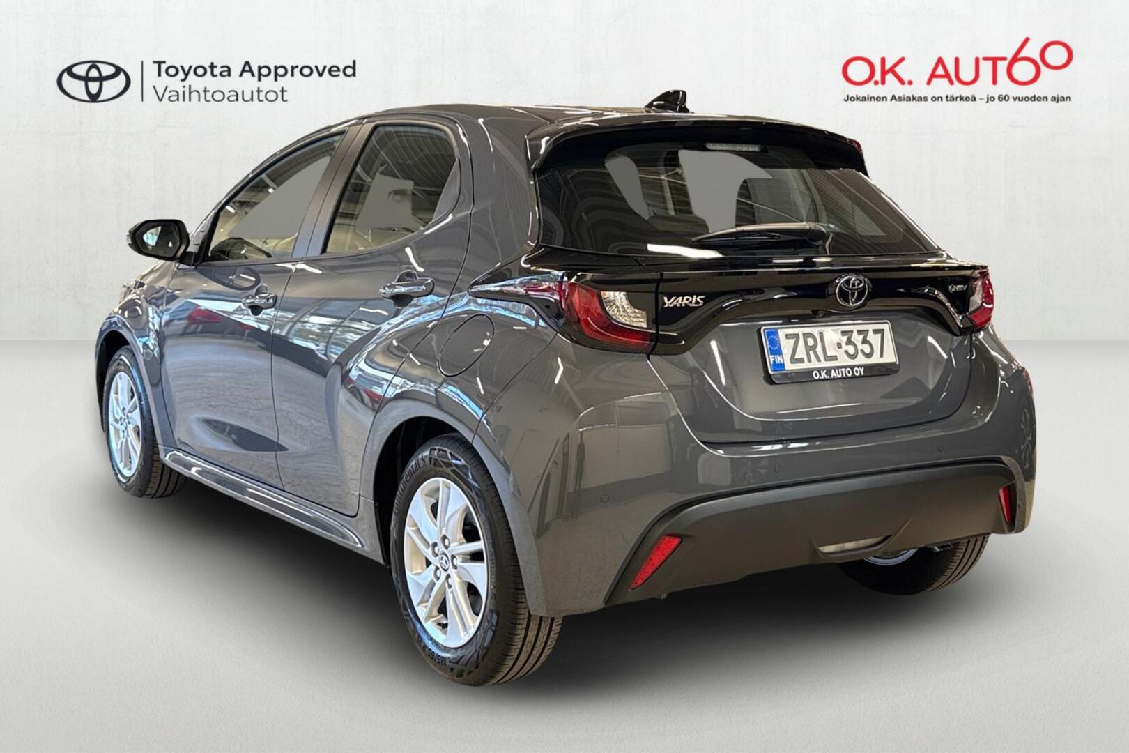 TOYOTA YARIS 3