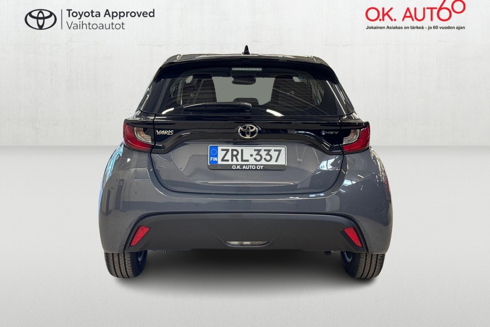 TOYOTA YARIS 4