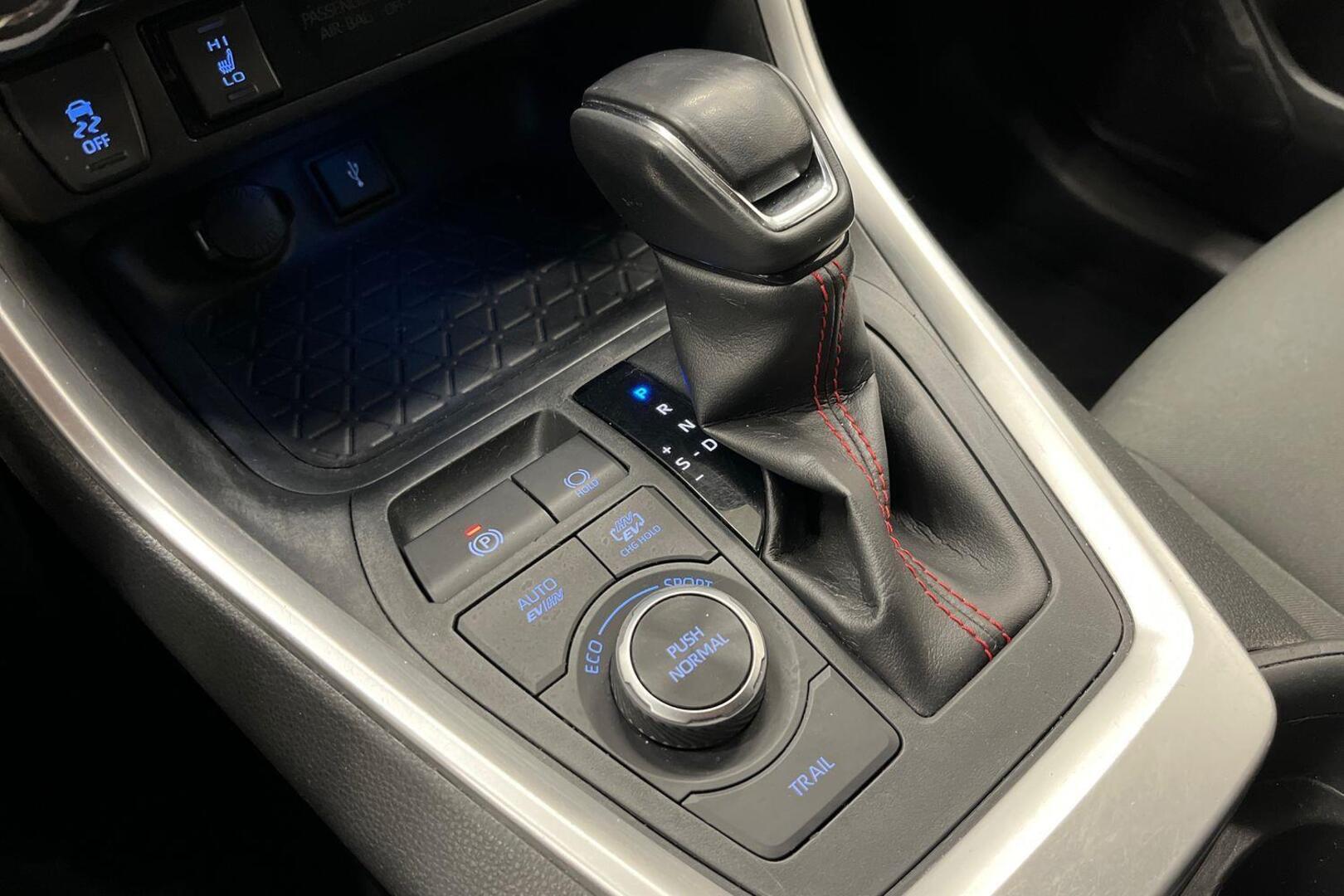 TOYOTA RAV4 Plug-in 25
