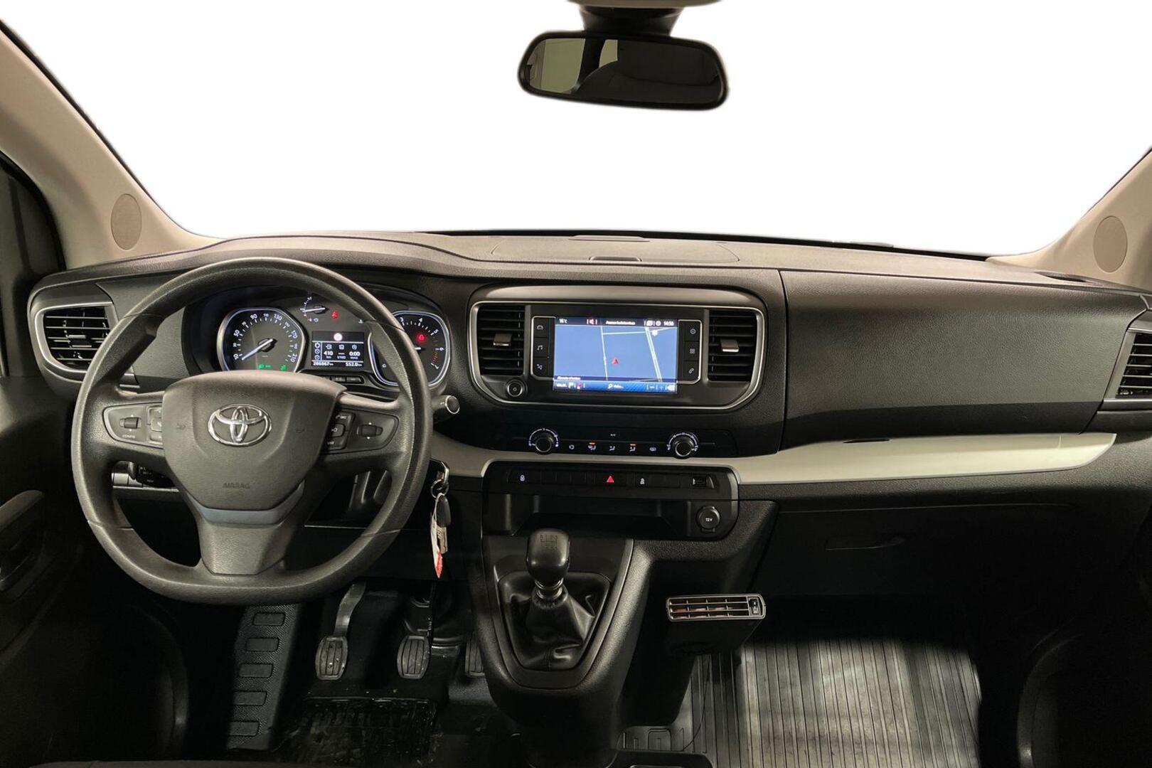 TOYOTA Proace Verso 10