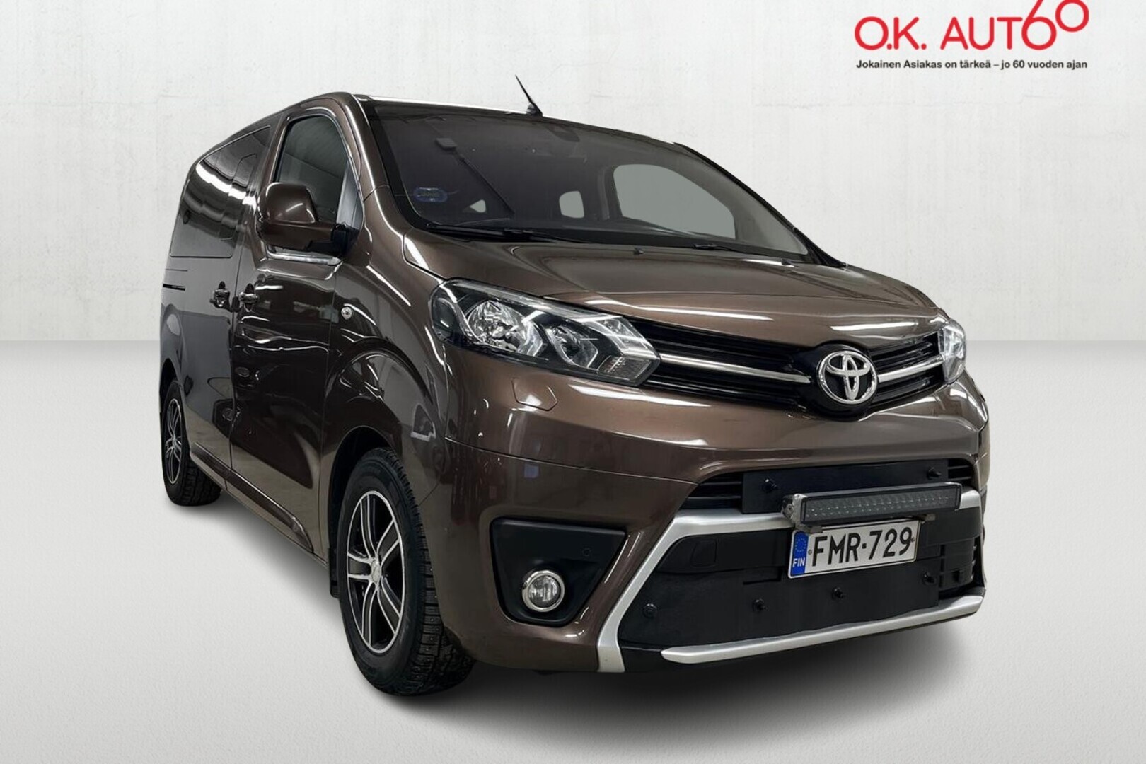TOYOTA Proace Verso 6