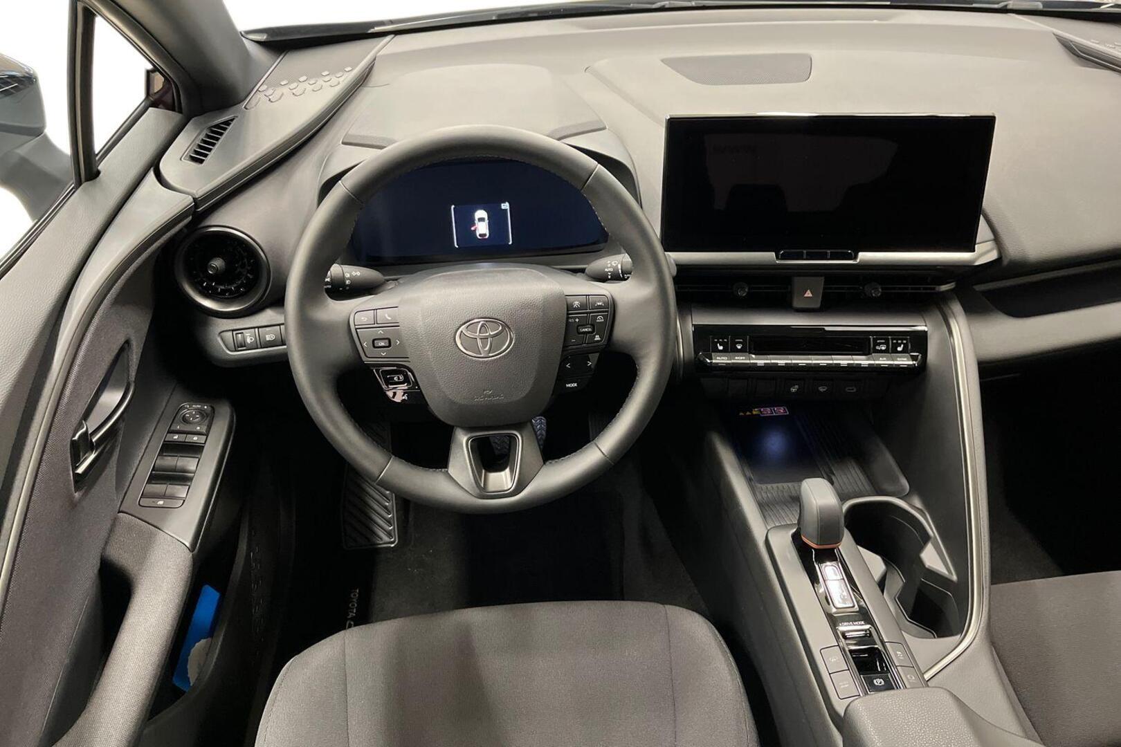 TOYOTA C-HR 12