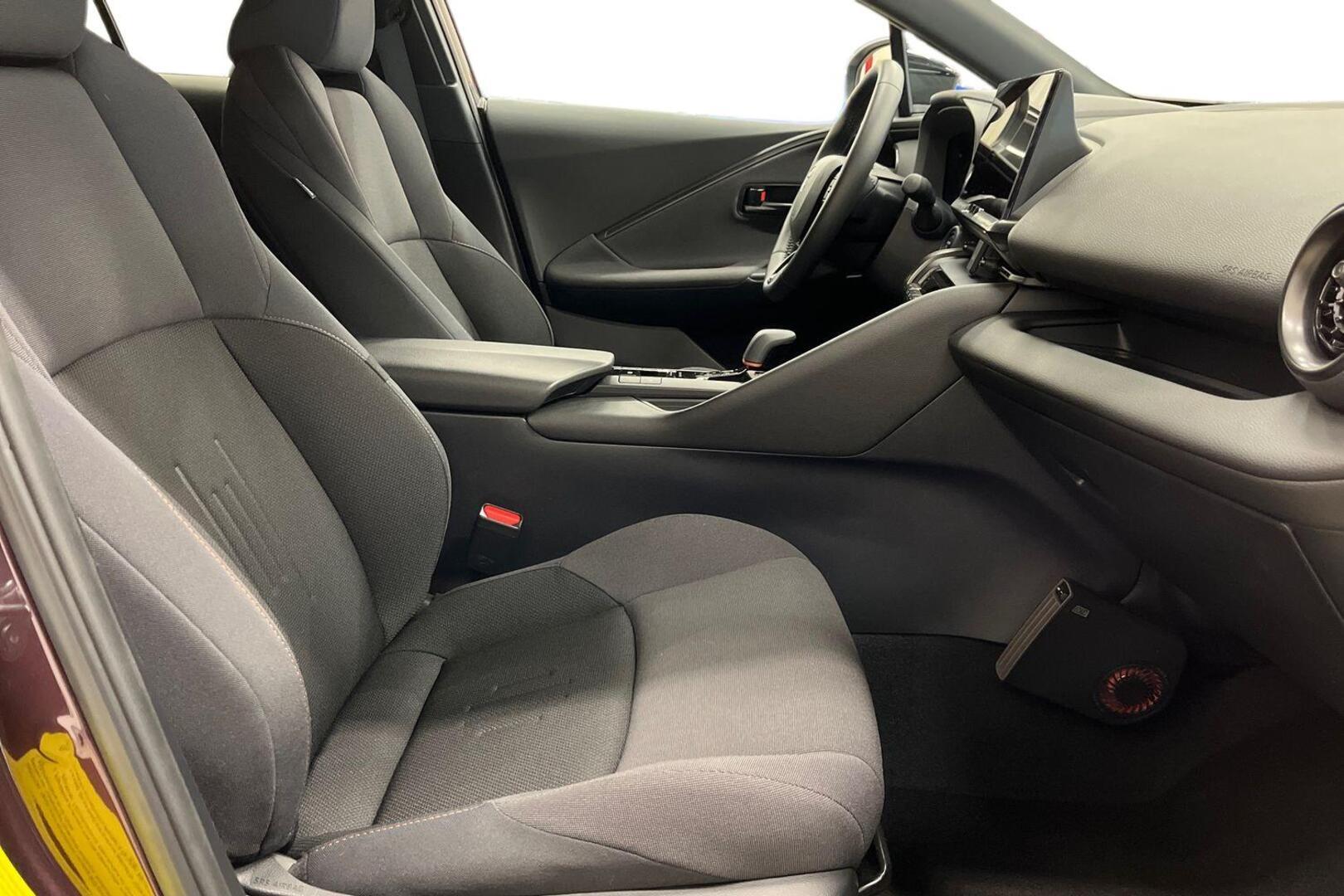 TOYOTA C-HR 18