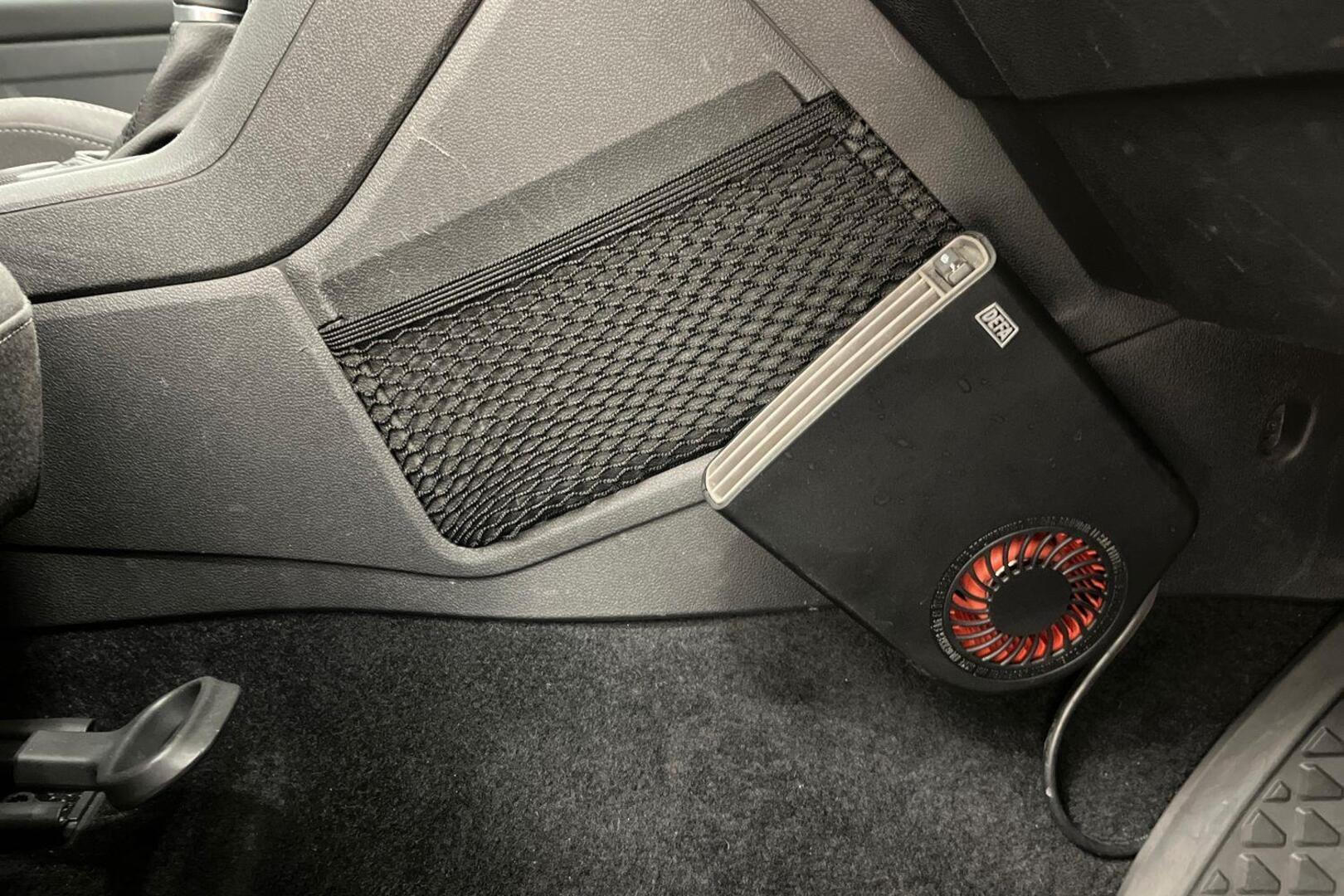 VOLKSWAGEN Tiguan 23