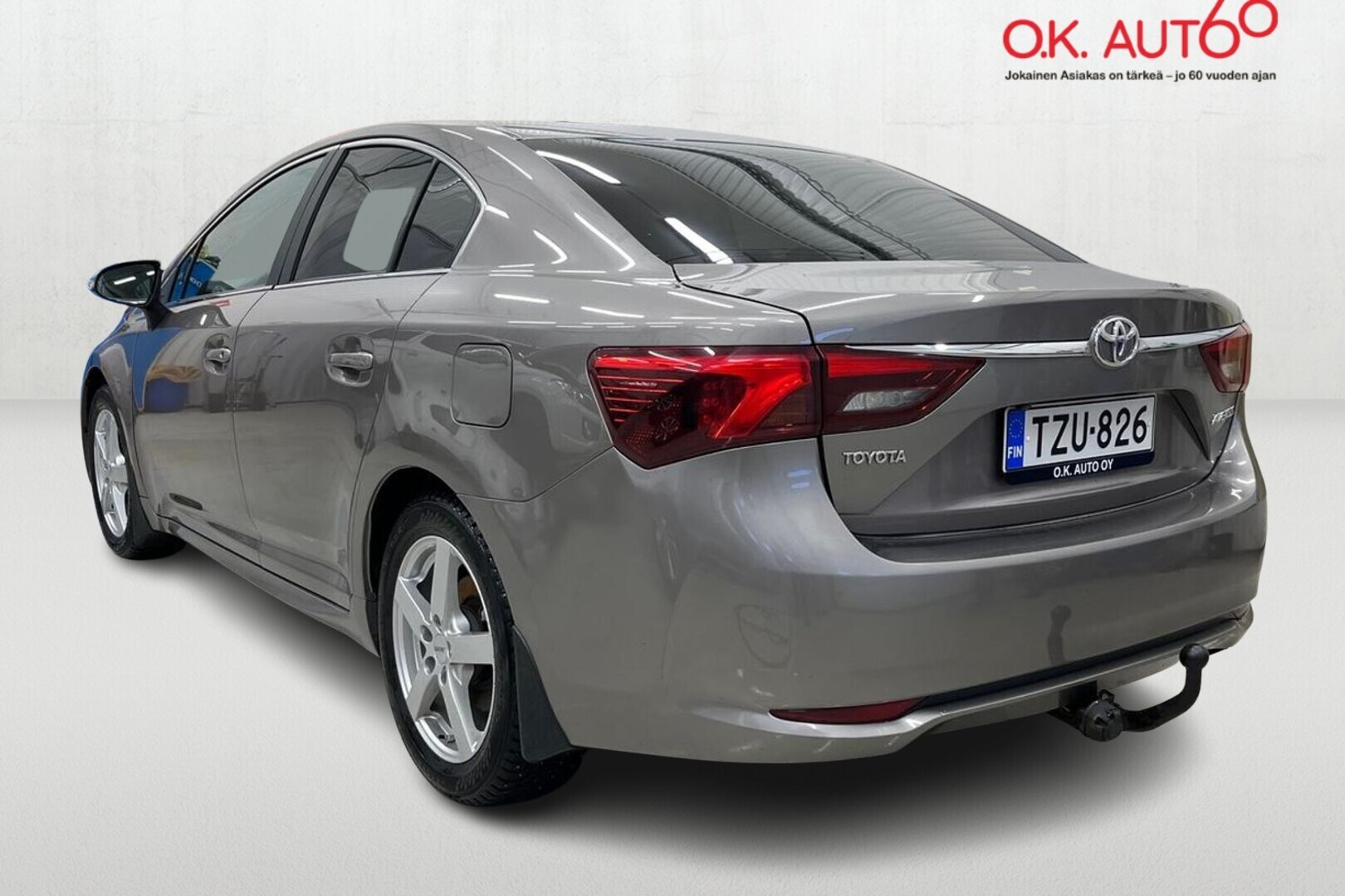 TOYOTA Avensis 3