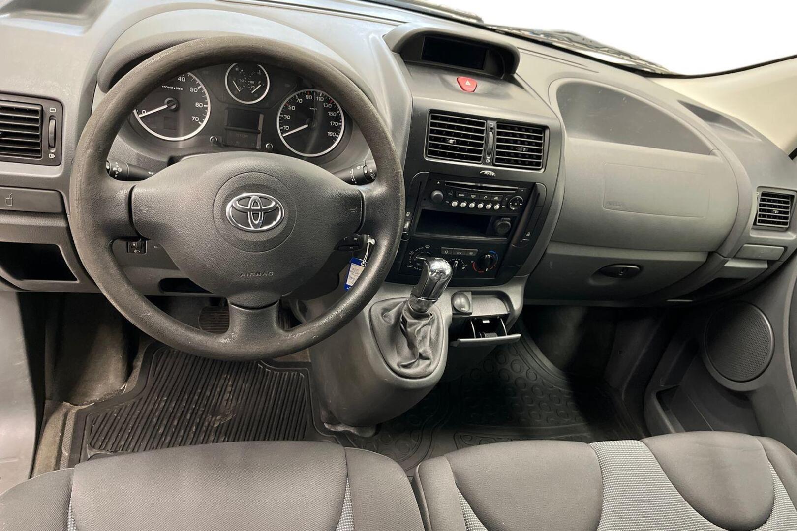 TOYOTA Proace 11