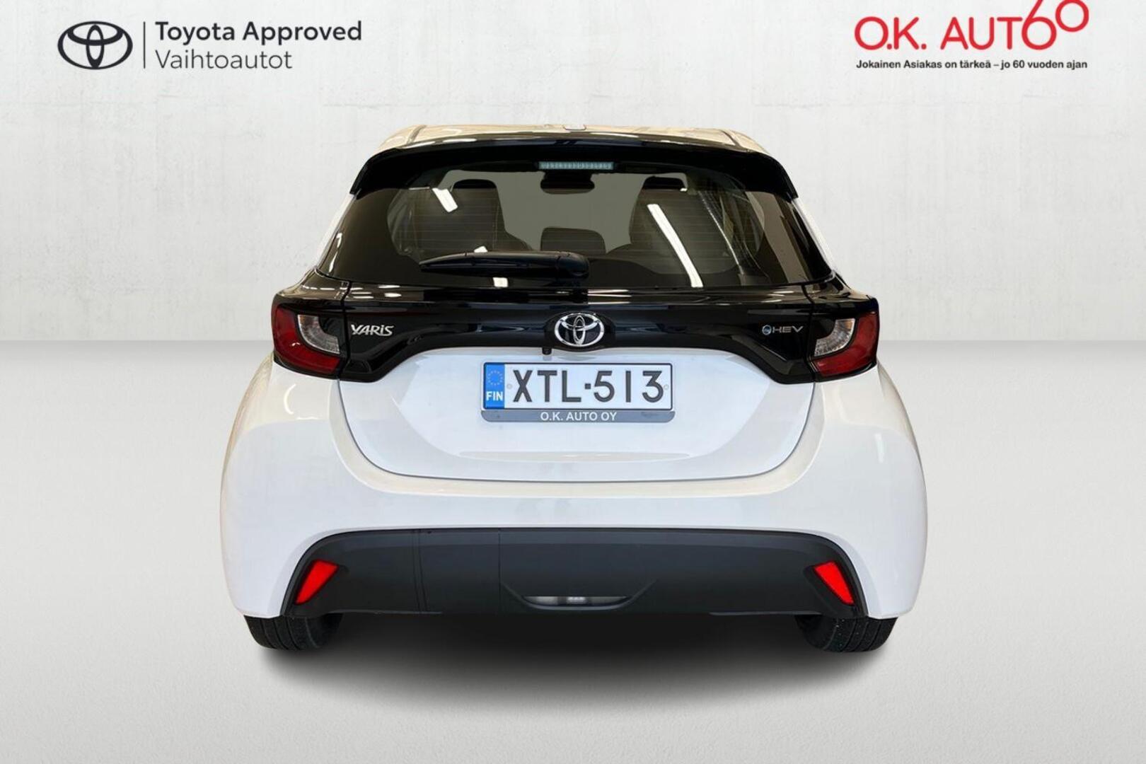 TOYOTA Yaris 6