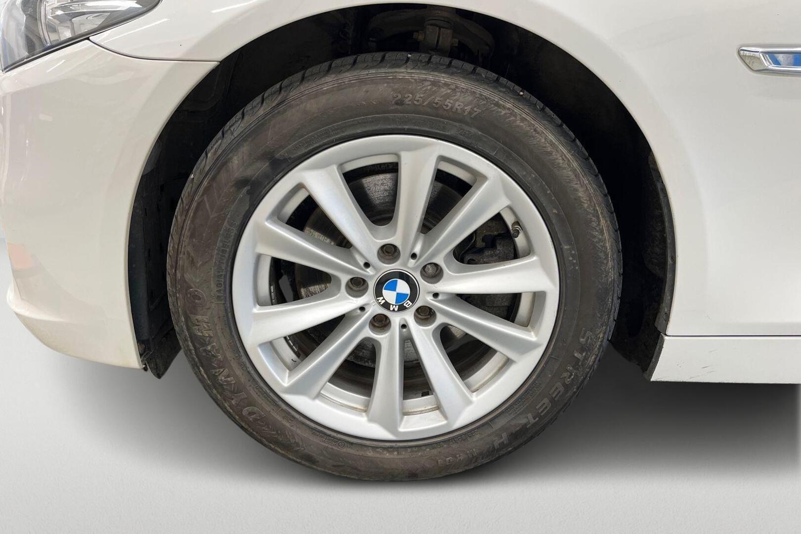 BMW 520 23