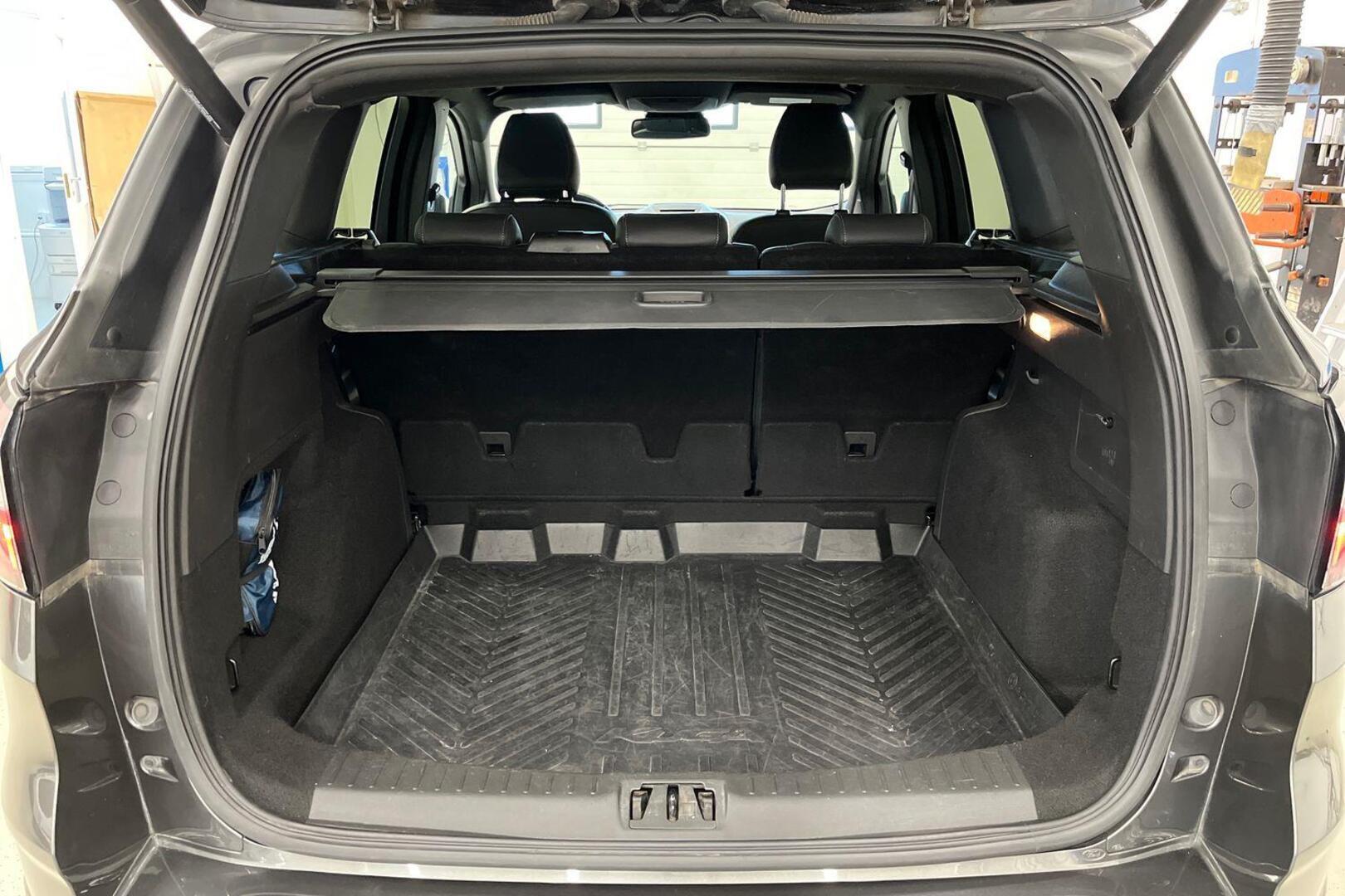 FORD Kuga 15