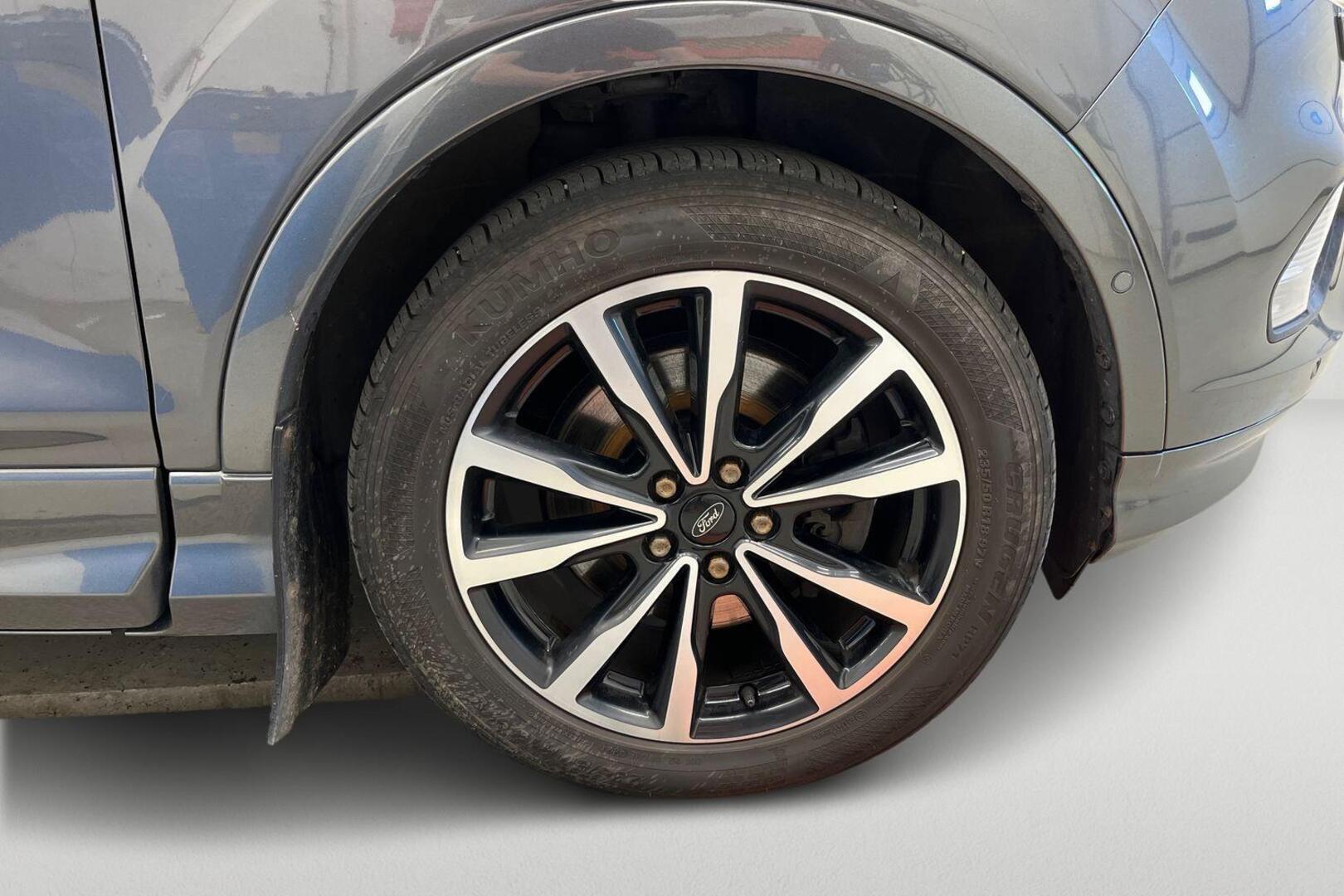 FORD Kuga 18