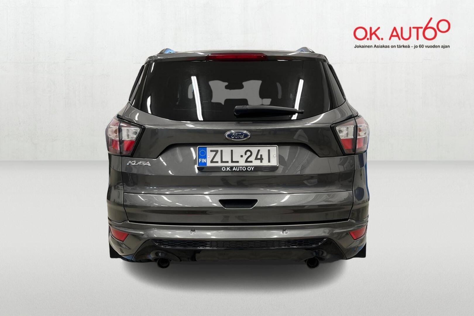 FORD Kuga 4