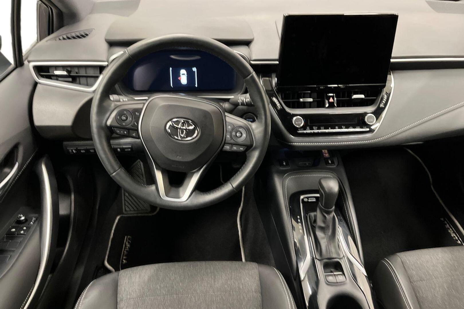 TOYOTA Corolla 13