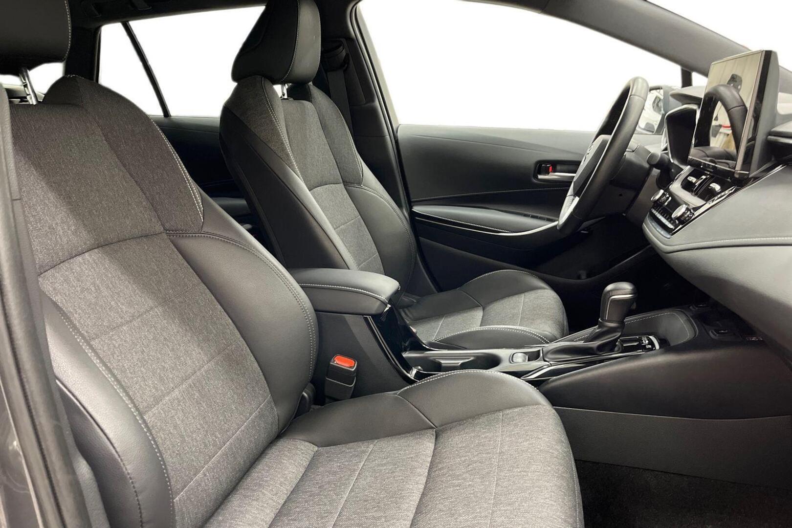 TOYOTA Corolla 19