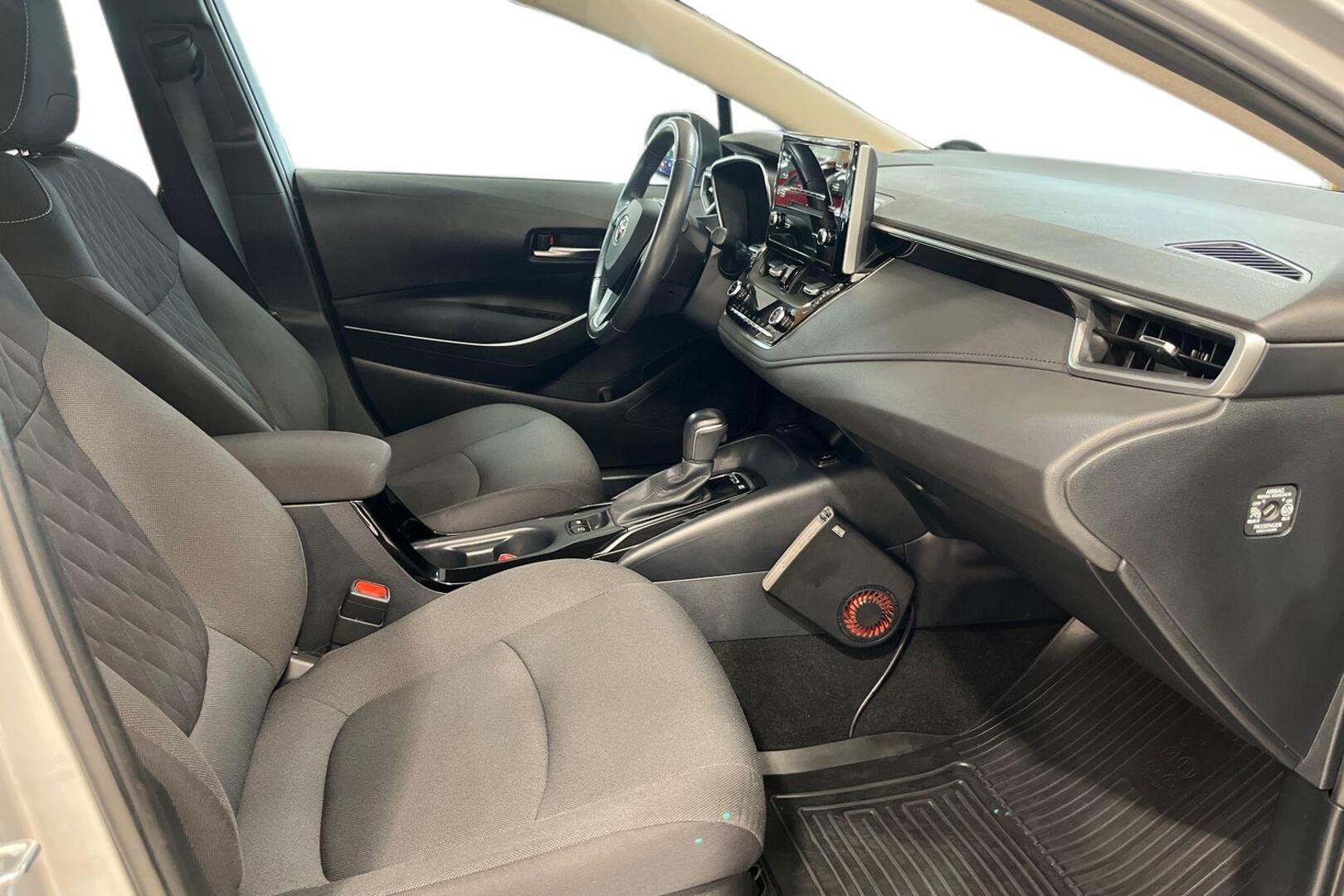 TOYOTA COROLLA 17