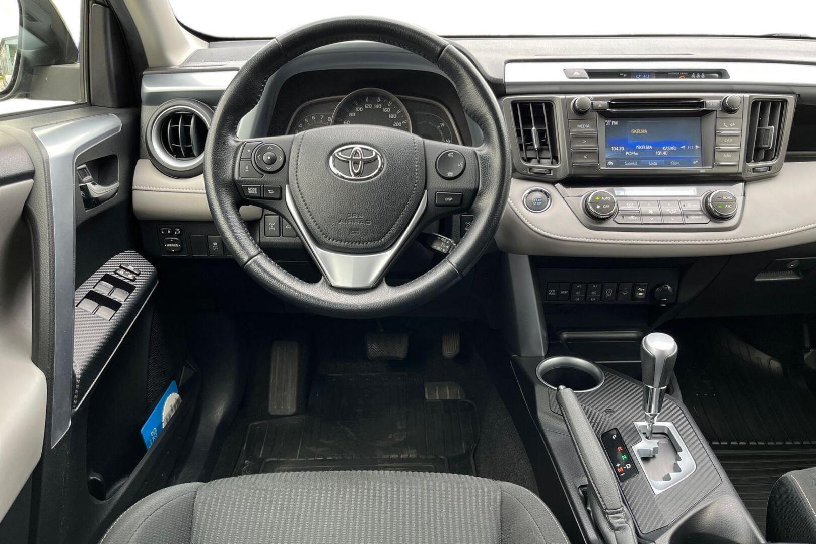 TOYOTA RAV4 11
