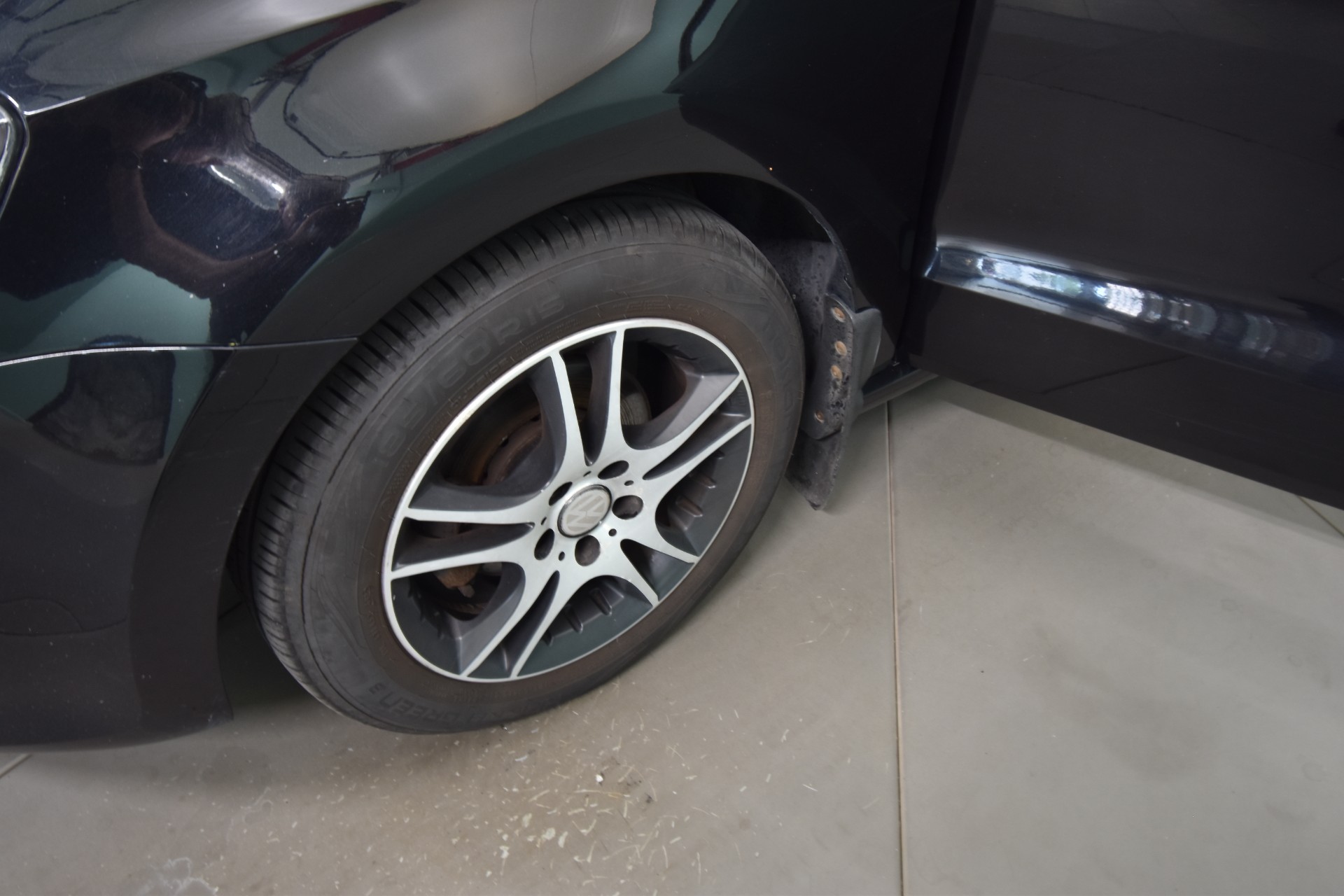 VOLKSWAGEN Polo 2011